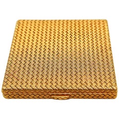 Antique Van Cleef & Arpels Gold Compact Powder Box 18 Karat Gold Make-Up Compact 148Gm