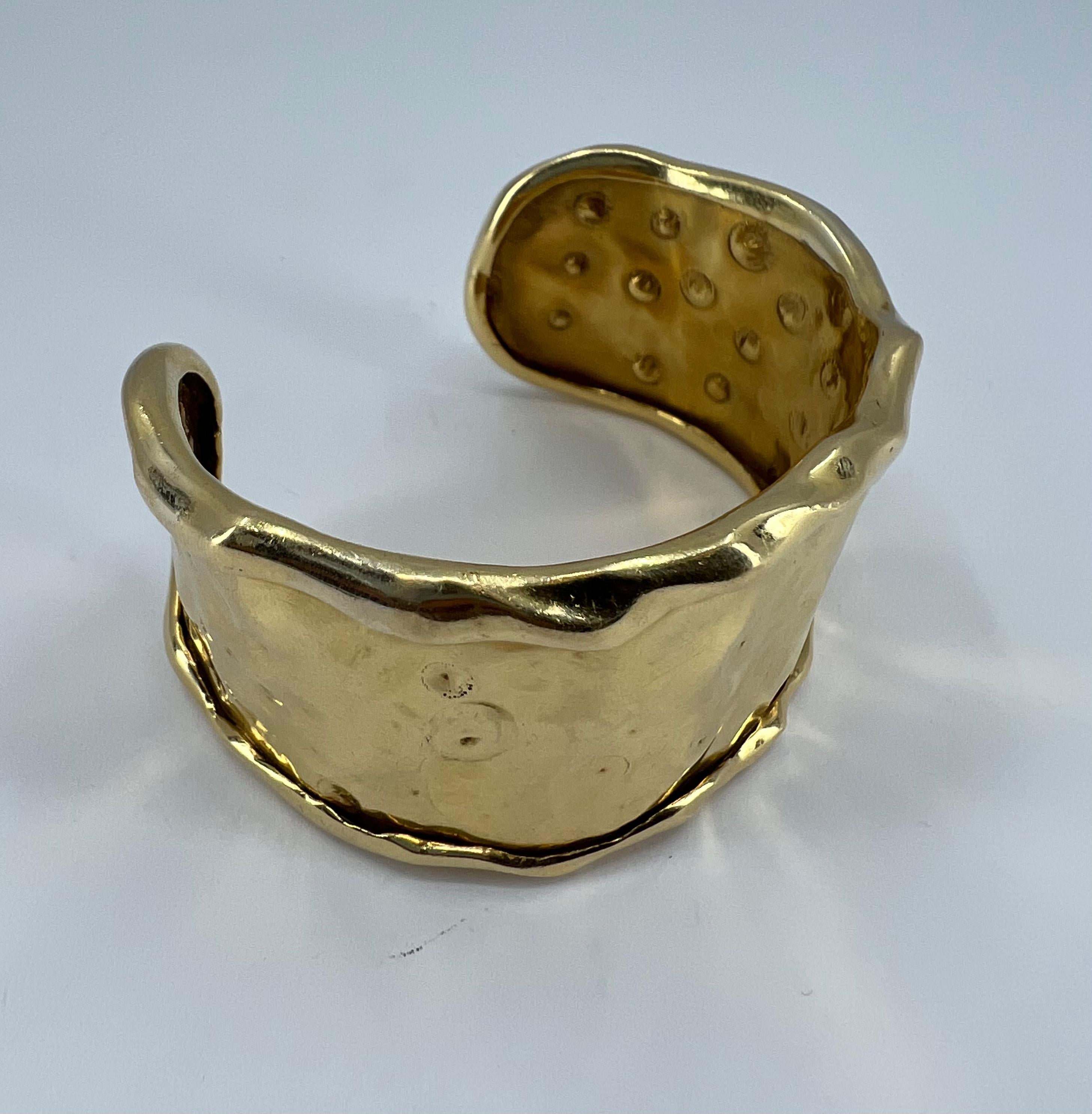 Van Cleef & Arpels Gold Cuff Bracelet In Good Condition In Beverly Hills, CA