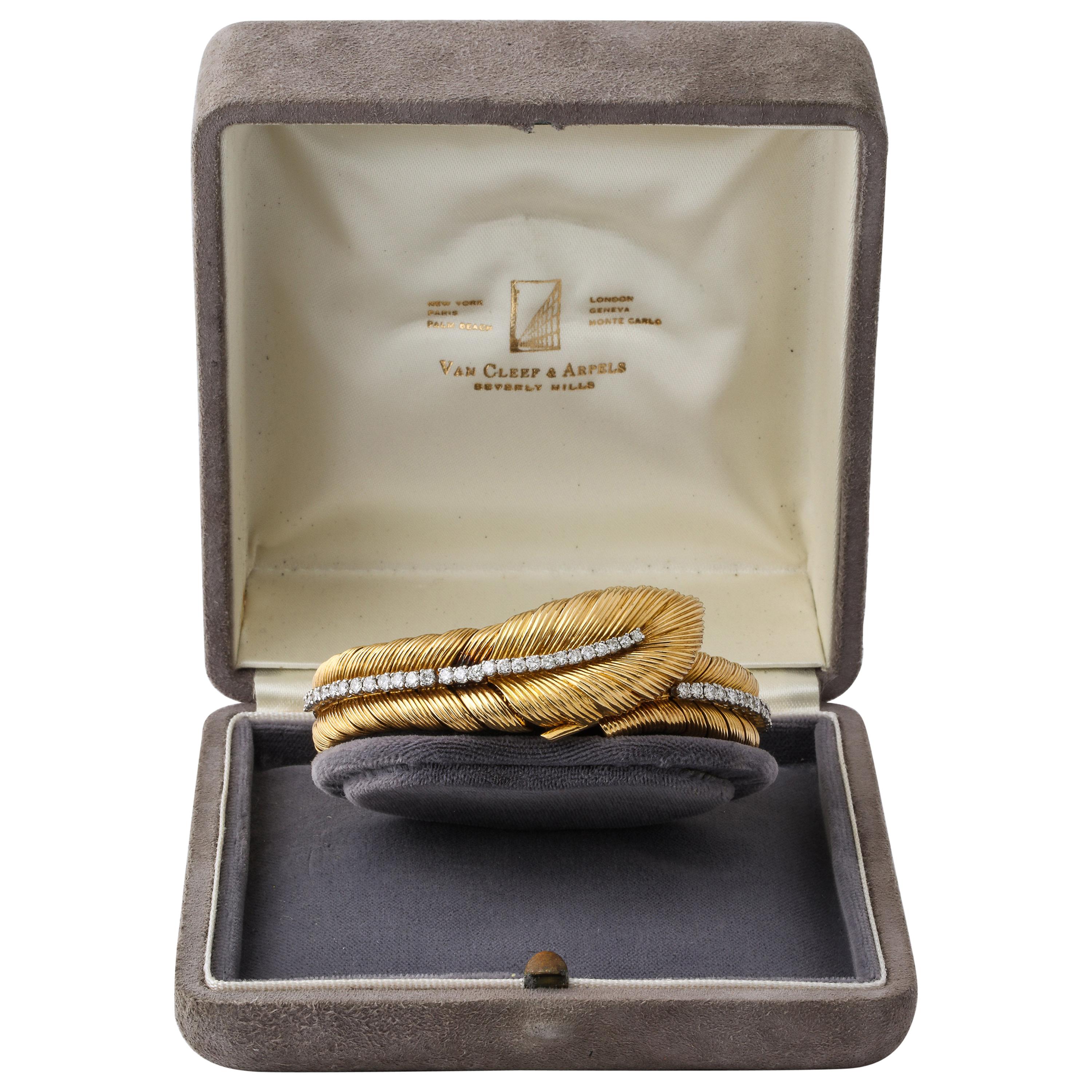 Van Cleef & Arpels Gold Diamond Bracelet Watch with Original Box Foliate Design