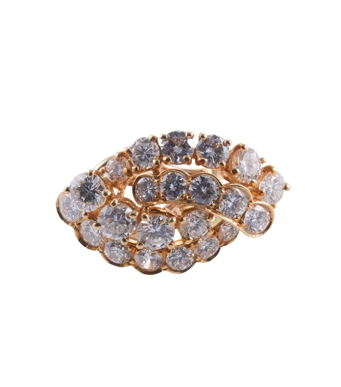 Van Cleef & Arpels Gold Diamond Earrings For Sale 4
