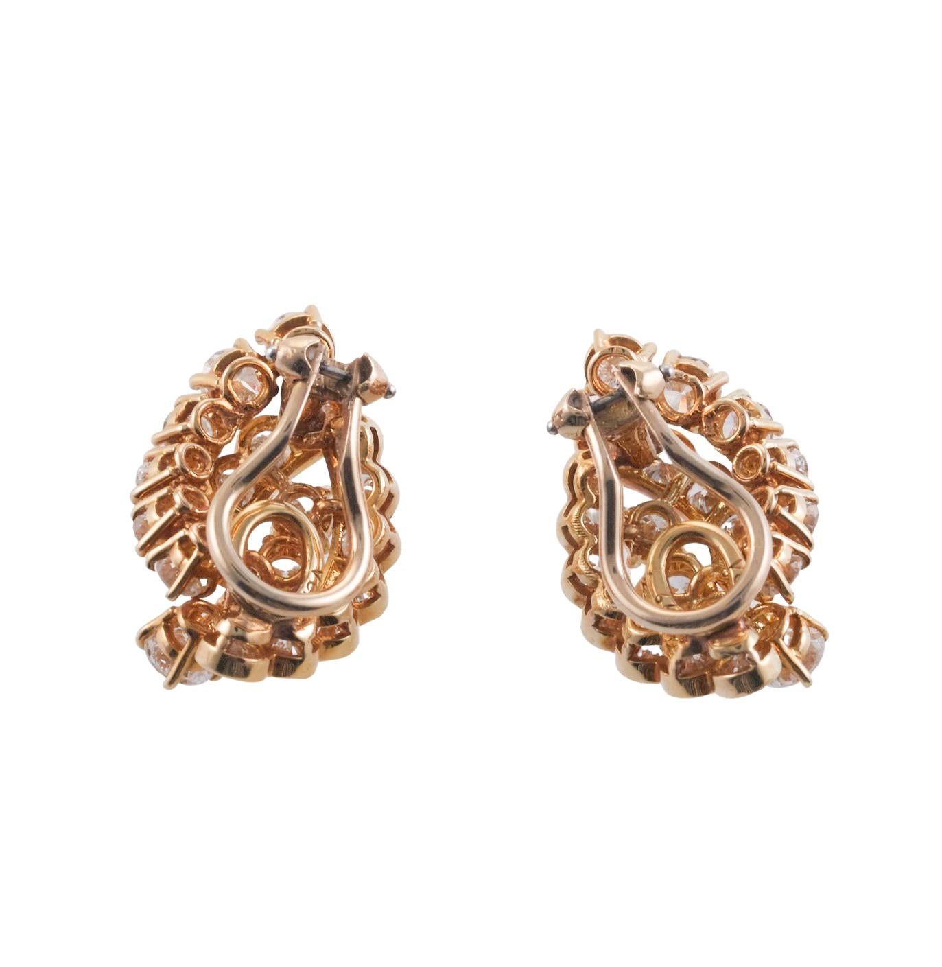 Van Cleef & Arpels Gold Diamond Earrings For Sale 2