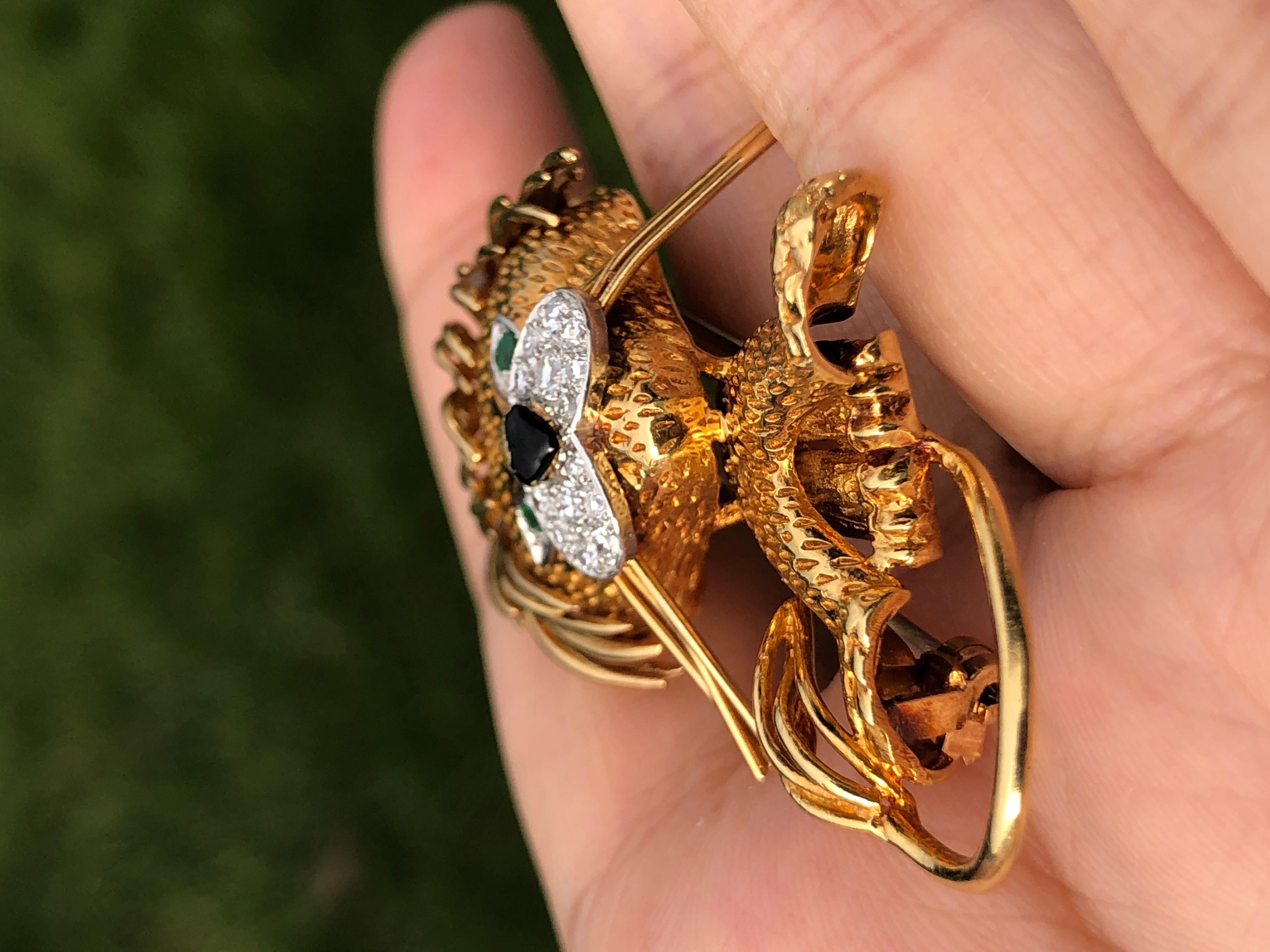  Van Cleef & Arpels Broche lion en or, diamants et émeraudes avec boîte d'origine Unisexe 