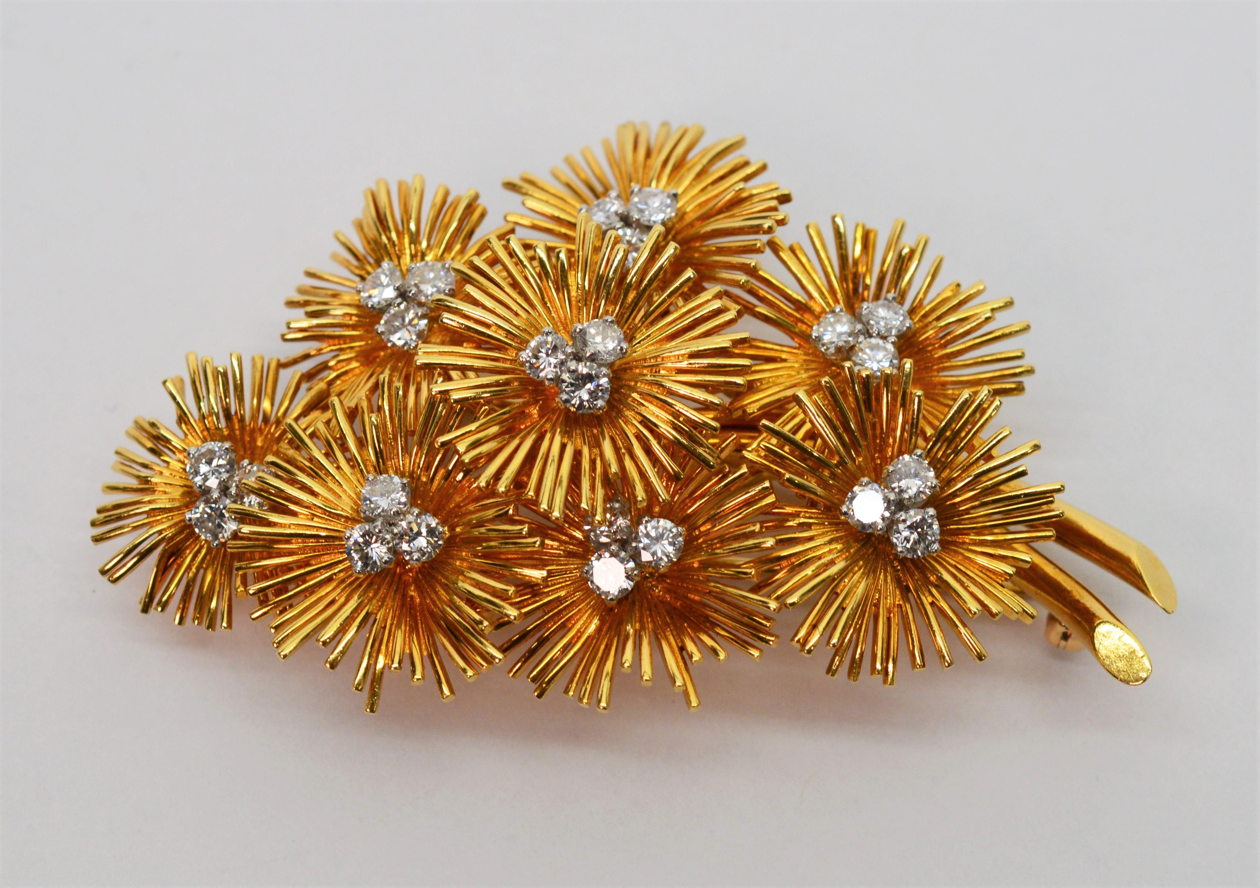 Van Cleef & Arpels Gold Diamond Floral Burst Brooch 6