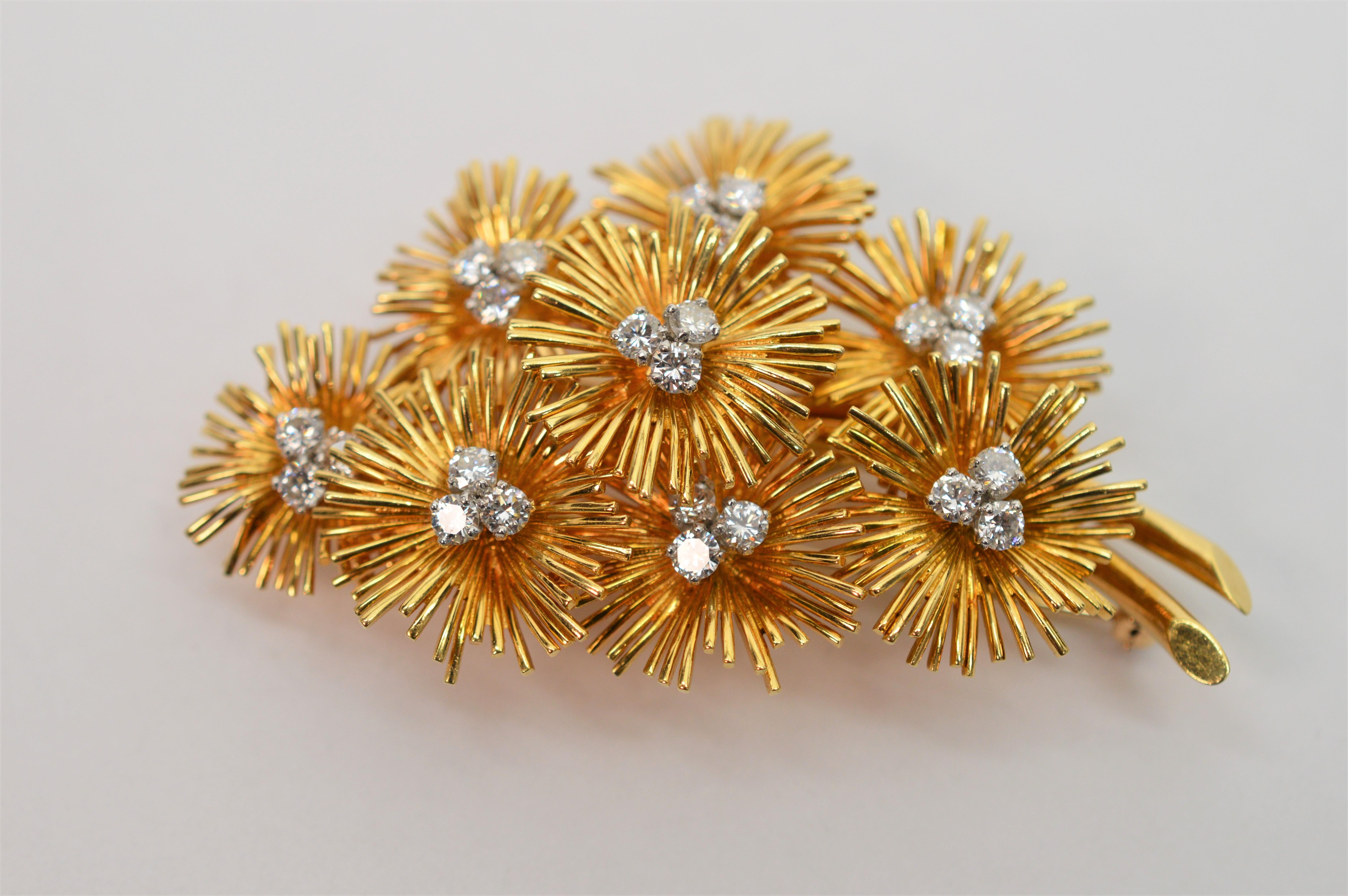 Van Cleef & Arpels Gold Diamond Floral Burst Brooch 8