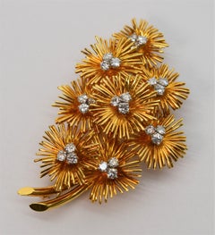 Van Cleef & Arpels Gold Diamond Floral Burst Brooch