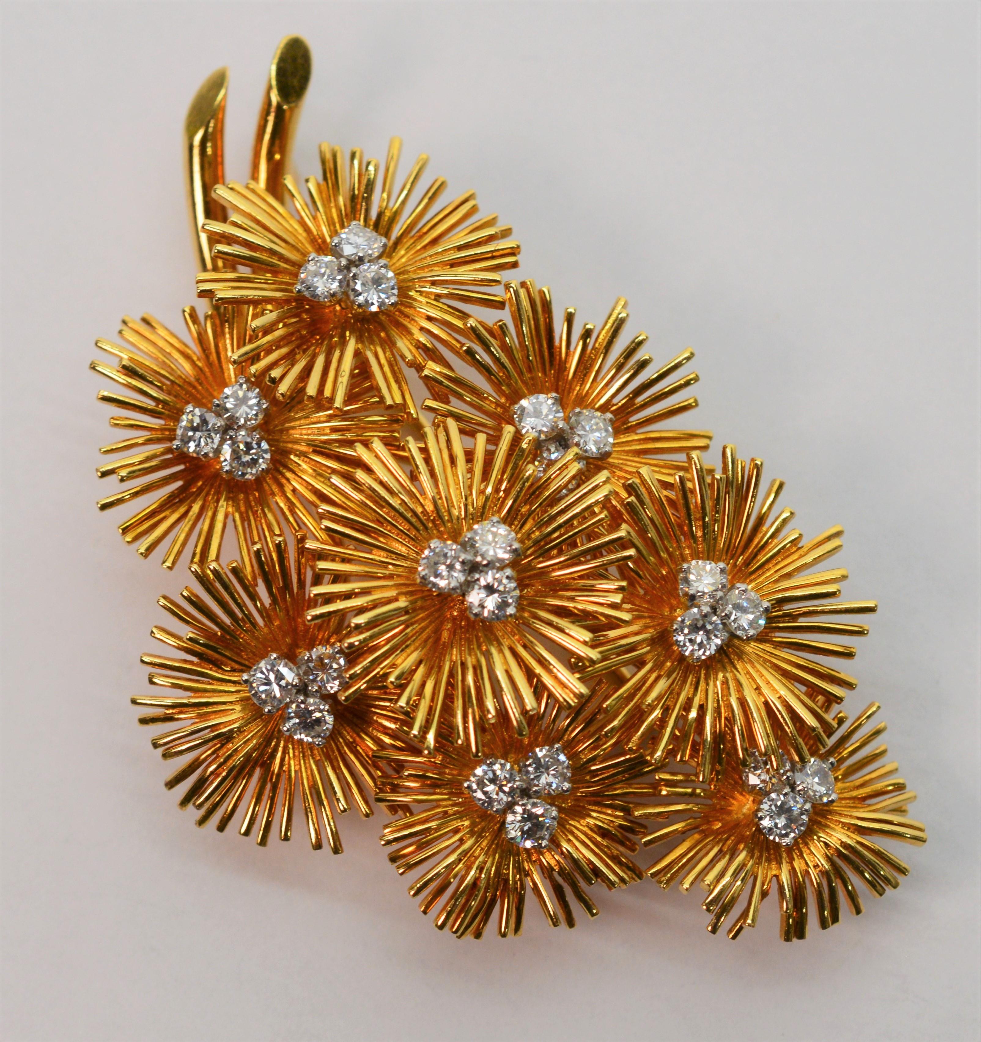 Van Cleef & Arpels Gold Diamond Floral Burst Brooch In Excellent Condition In Mount Kisco, NY