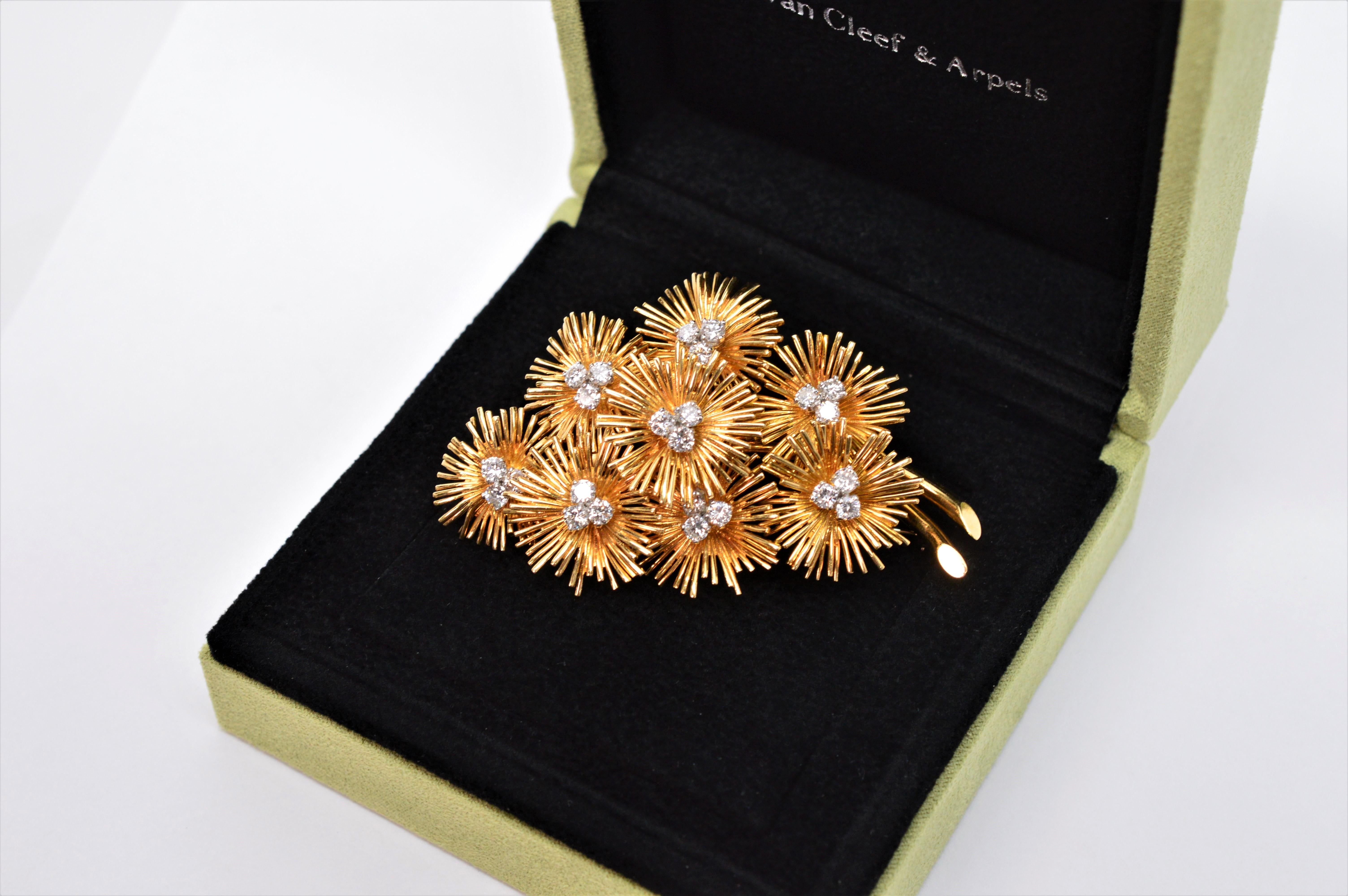 Women's Van Cleef & Arpels Gold Diamond Floral Burst Brooch