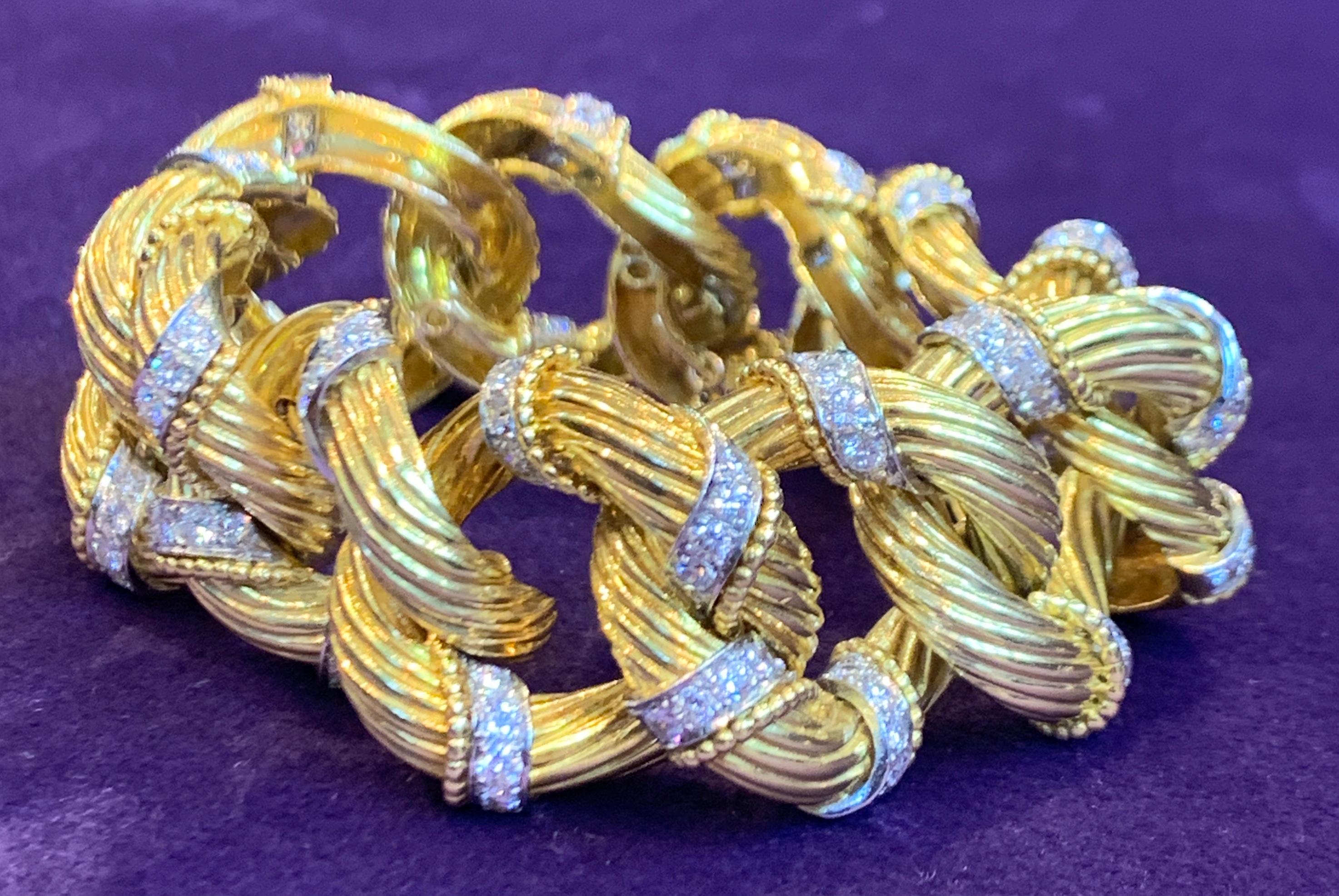 Van Cleef & Arpels Gold and Diamond Link Bracelet 1