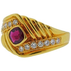 Vintage Van Cleef & Arpels Gold Diamond Ruby Ring