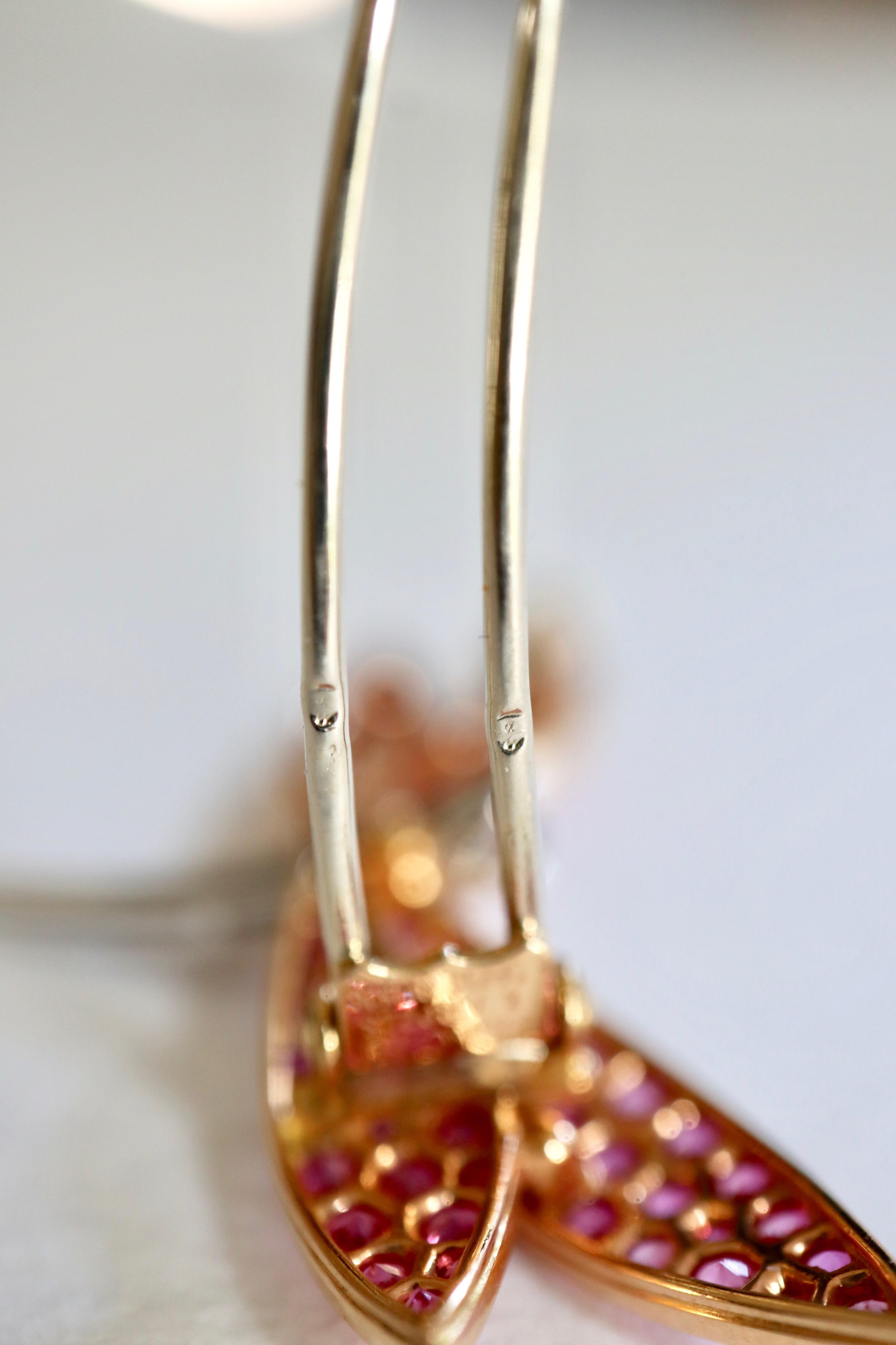 Van Cleef & Arpels Gold Dragonfly Brooch, Pink Sapphires Diamonds For Sale 2