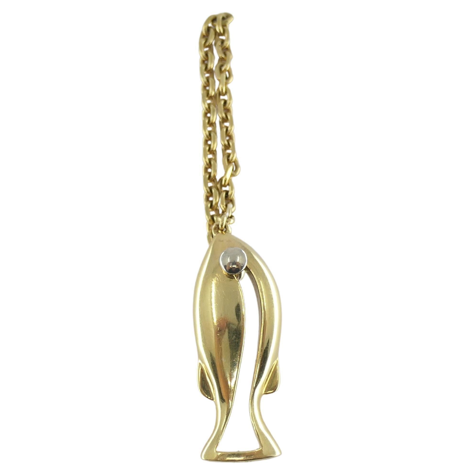 Van Cleef & Arpels Gold Fish Charm Key Ring Pendant In Excellent Condition In Beverly Hills, CA