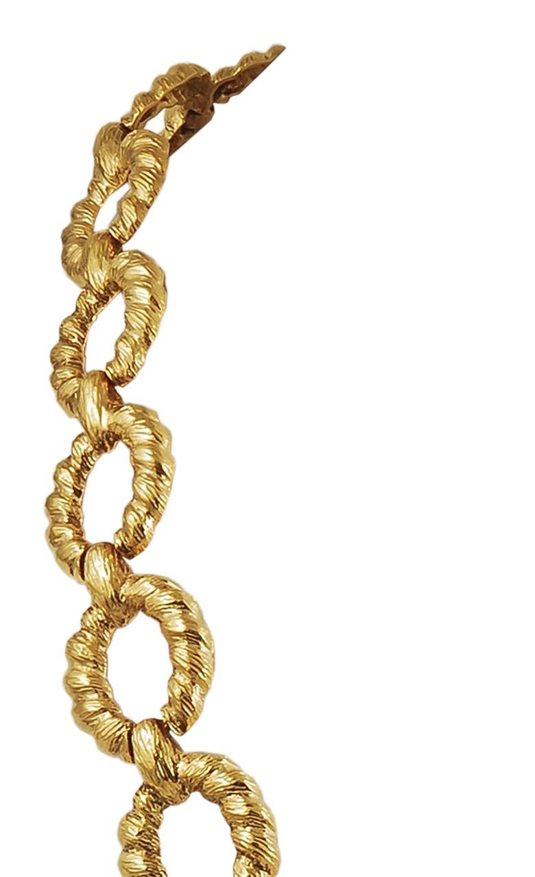 Van Cleef & Arpels Gold Link Necklace In Good Condition In New York, NY