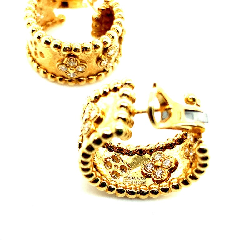 Perlée pearls of gold hoop earrings, small model 18K rose gold