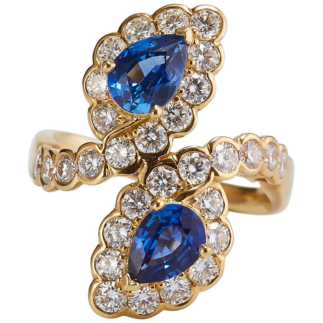 Van Cleef & Arpels Gold Ring with 2 Pear Natural Blue Sapphires and Diamonds For Sale