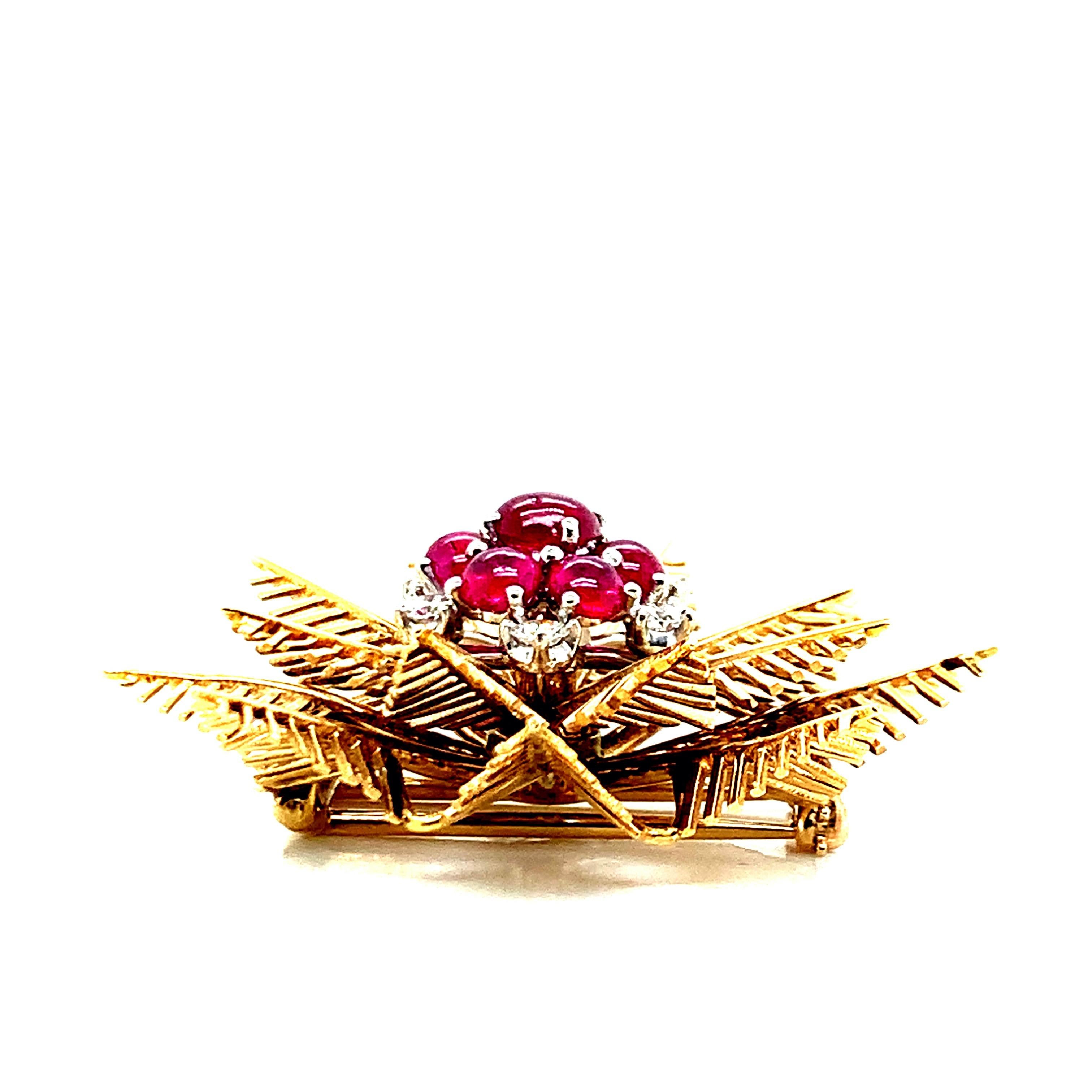 Van Cleef & Arpels Gold Ruby and Diamond Brooch In Excellent Condition In New York, NY