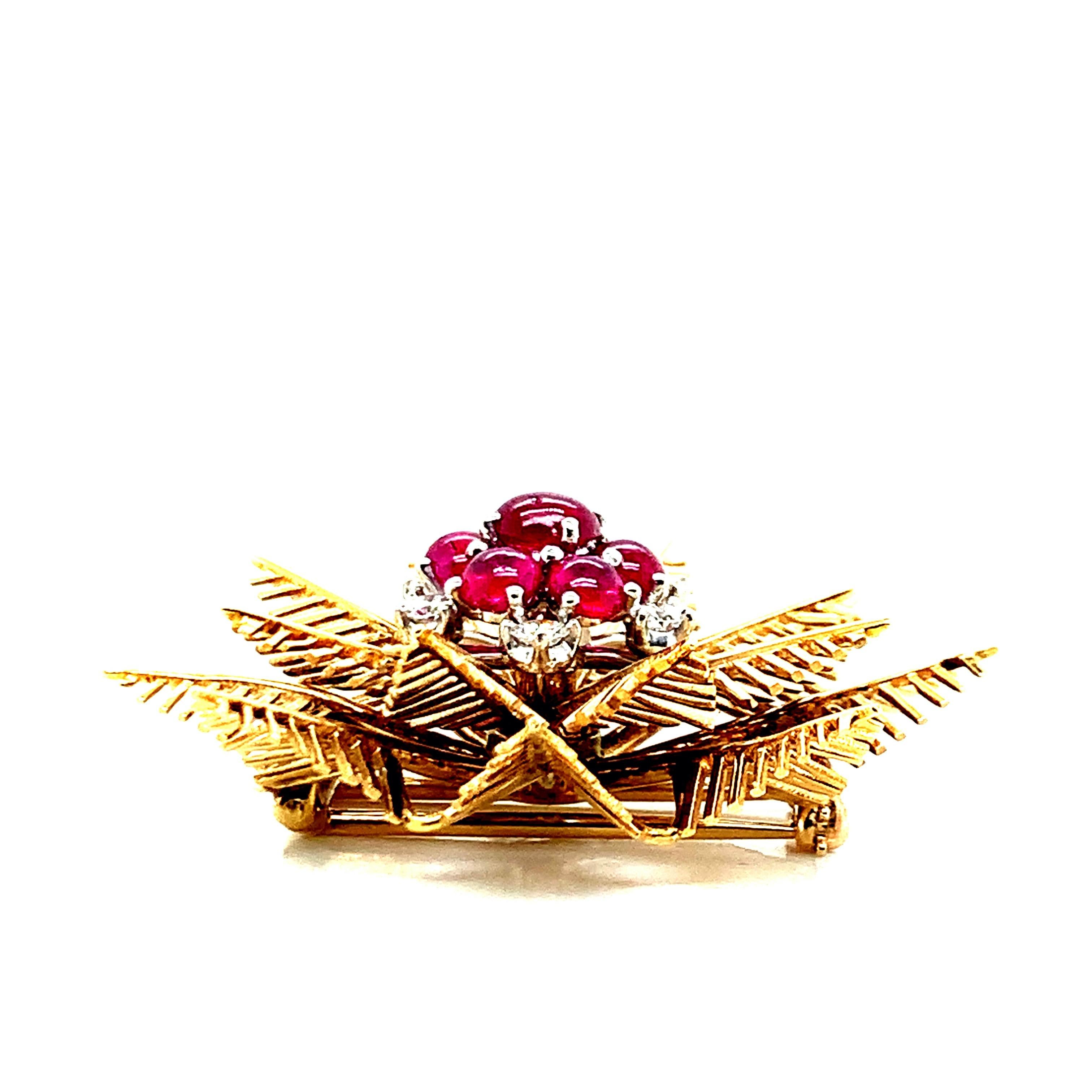 Women's Van Cleef & Arpels Gold Ruby and Diamond Brooch For Sale