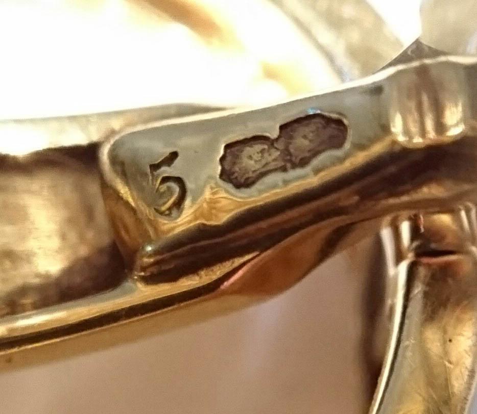 Van Cleef & Arpels Manschettenknöpfe mit goldenem Steigbügel, um 1960 im Angebot 3