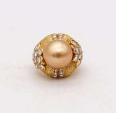 Van Cleef & Arpels Golden Pearl Cocktail Ring 18Kt Gold With 3.46 Ctw Diamonds