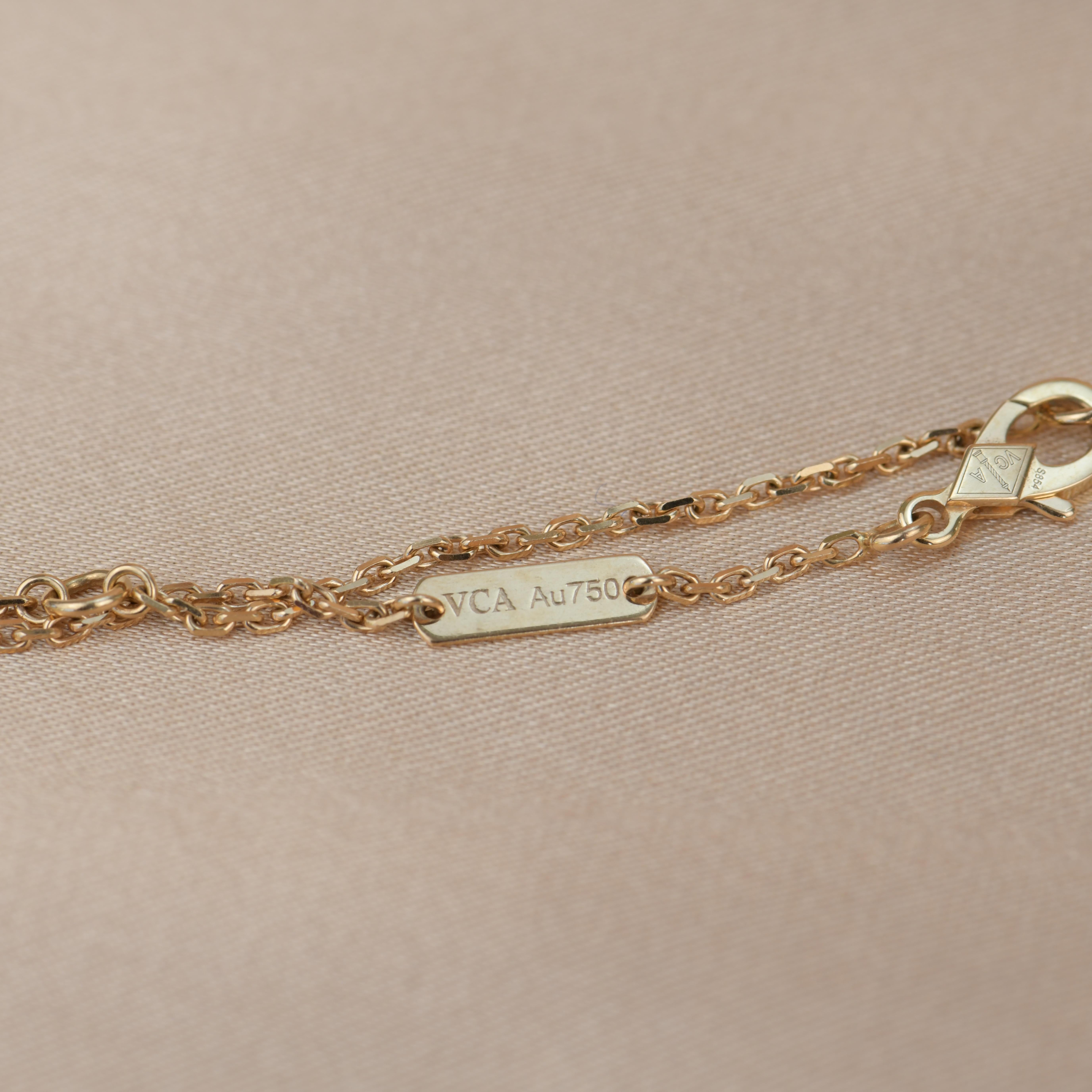 Van Cleef & Arpels Halskette mit grauem Perlmutt-Alhambra-Anhänger 4