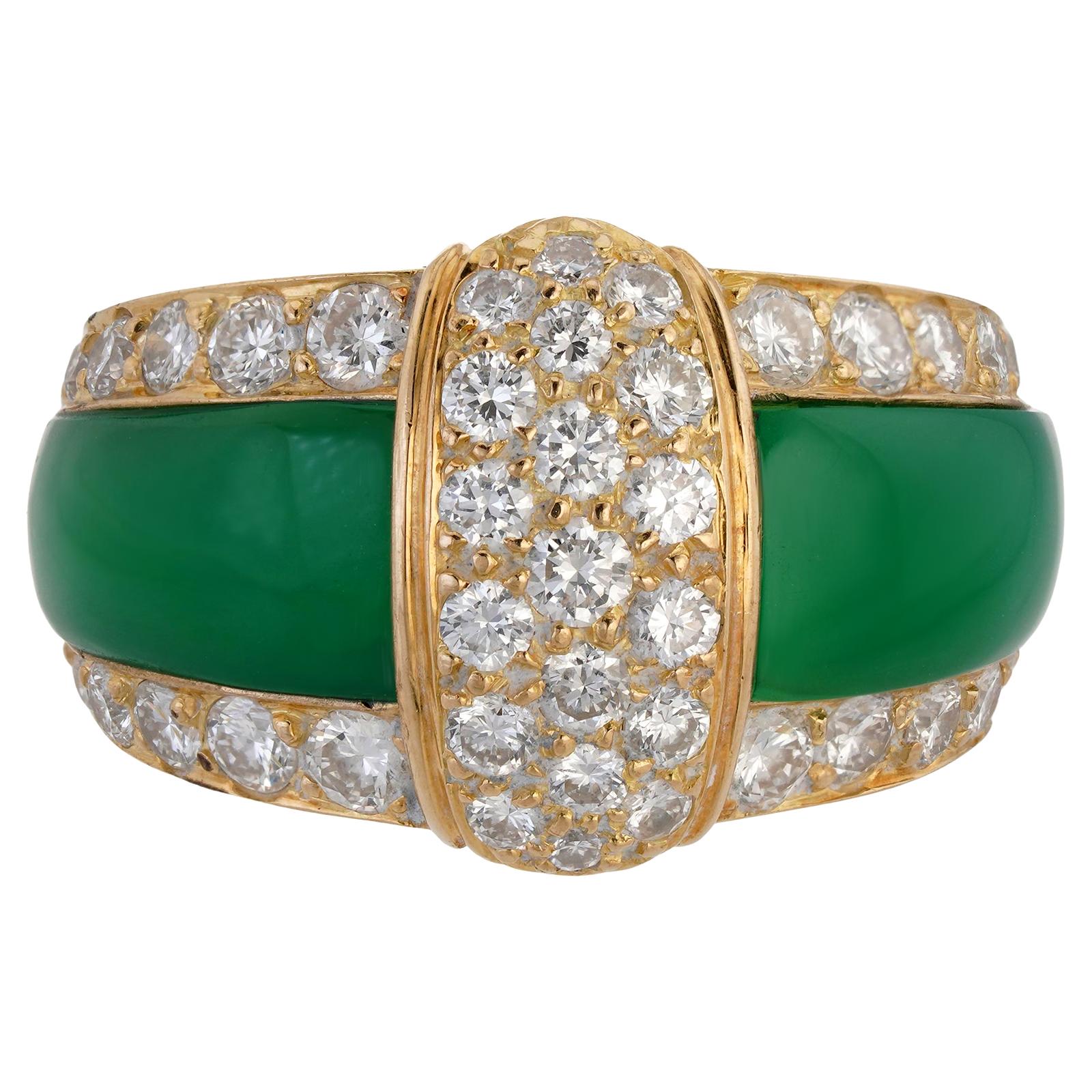 VAN CLEEF & ARPELS Green Chalcedony Diamond Yellow Gold Band Ring For Sale 2