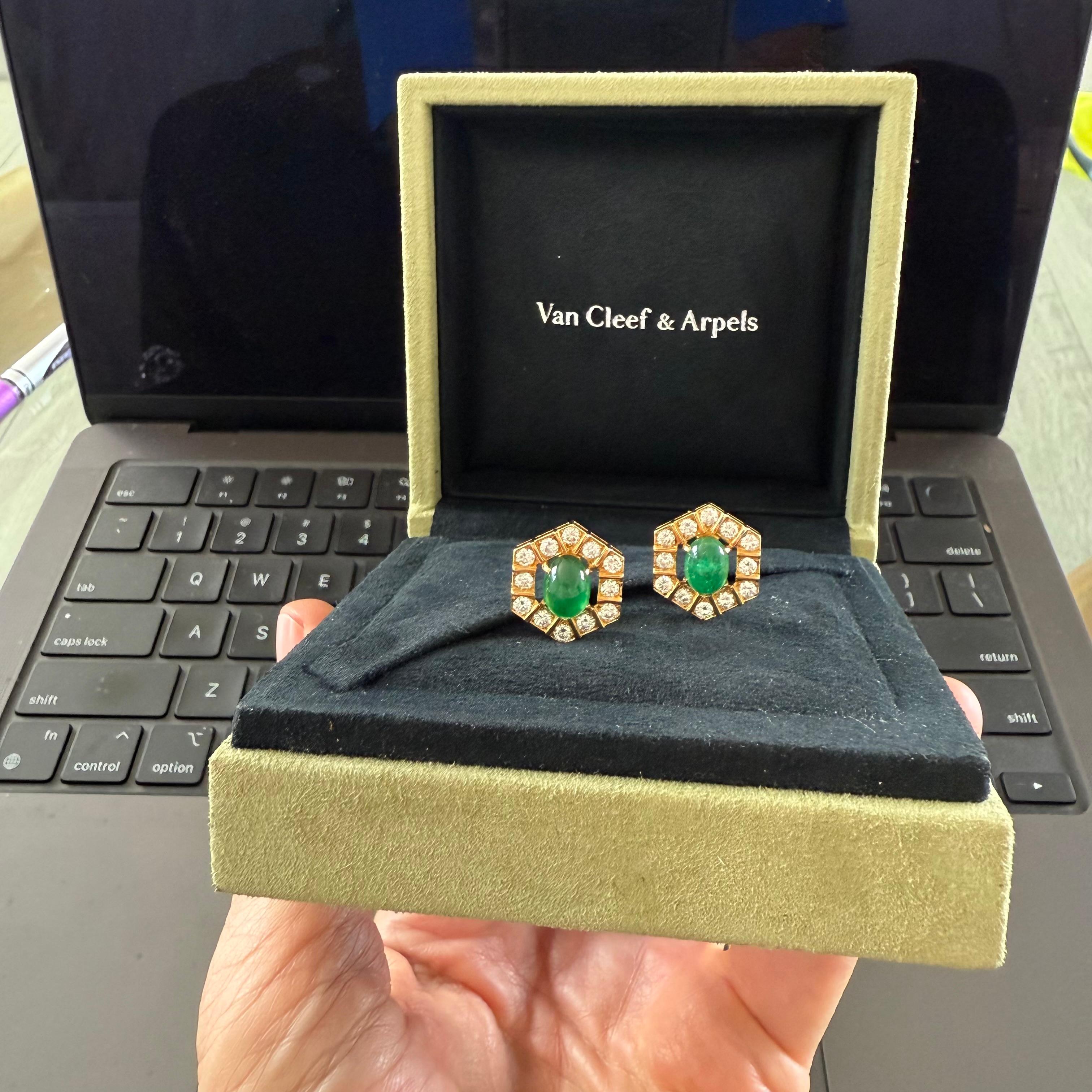 Van Cleef & Arpels Green Emerald & Diamond Earrings For Sale 7