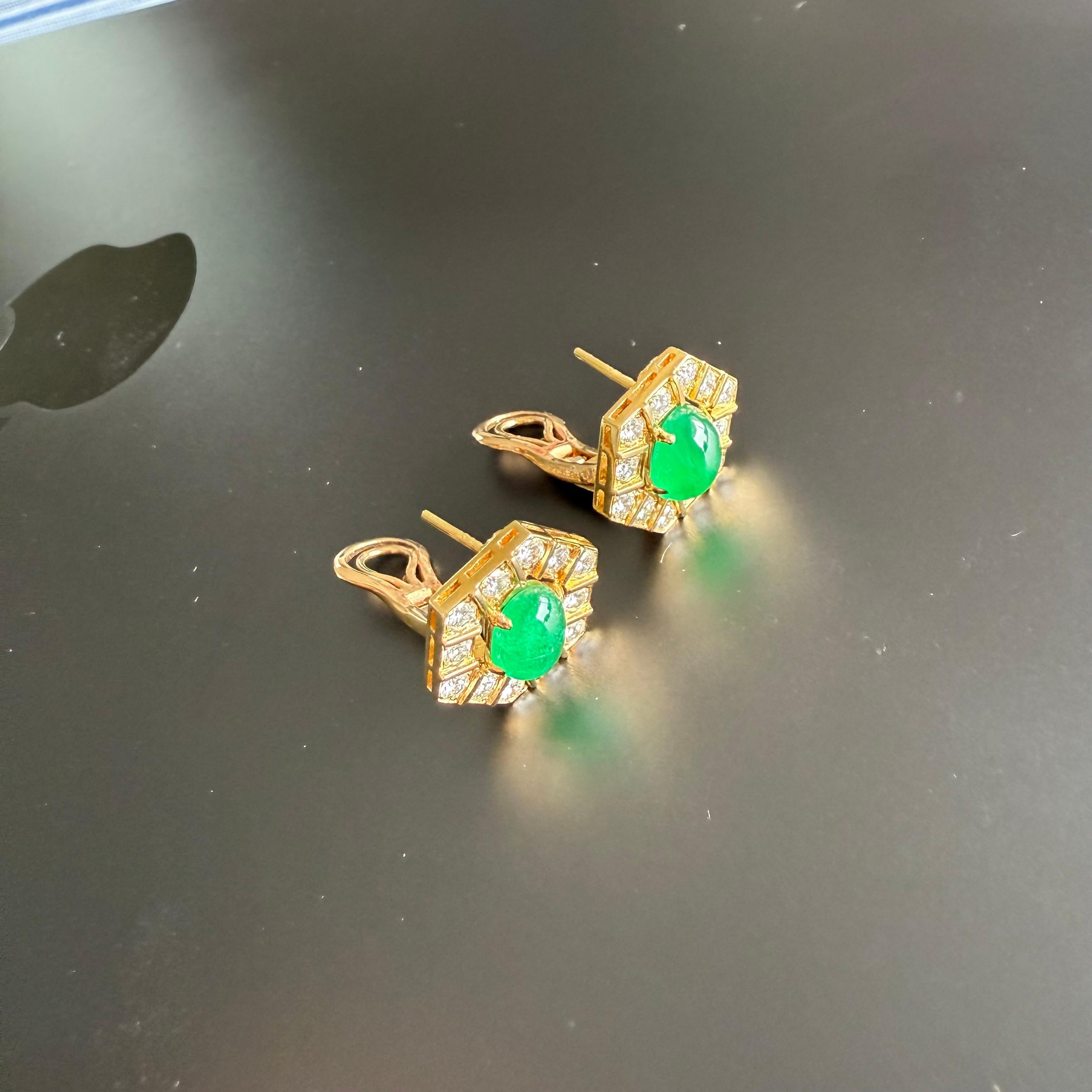 Van Cleef & Arpels Green Emerald & Diamond Earrings For Sale 3