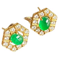 Van Cleef & Arpels Ohrringe mit grünem Smaragd und Diamanten