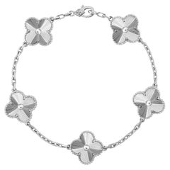 Van Cleef & Arpels Guilloche Bracelet vintage Alhambra en or blanc 18 carats à 5 motifs