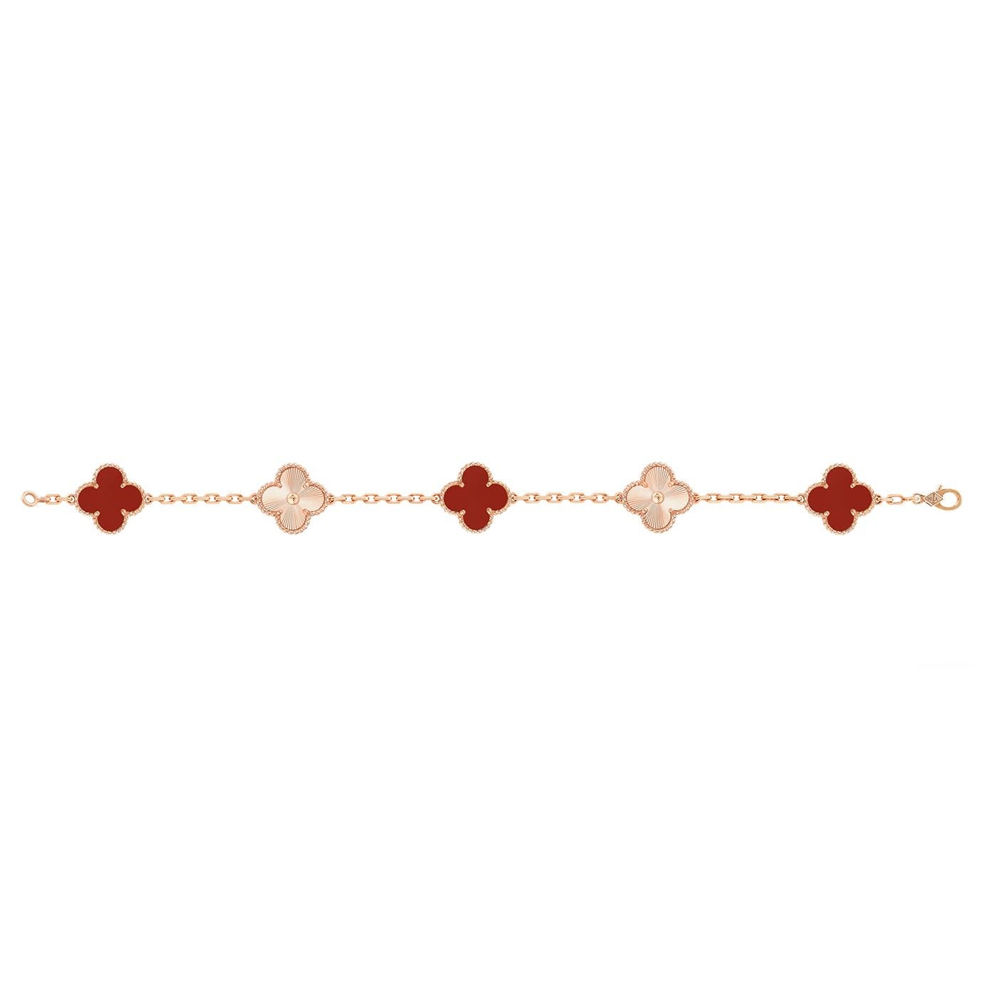 Faithful to the very first Alhambra jewel created in 1968, the Vintage Alhambra creations by Van Cleef & Arpels are distinguished by their unique, timeless elegance. Inspired by the clover leaf, these icons of luck are adorned with a border of