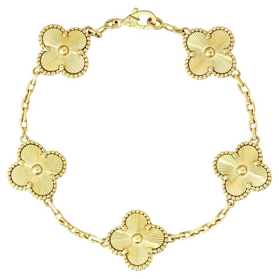 Van Cleef
Arpels Guilloche Vintage Alhambra 5 Motif Bracelet VCARP3JK00