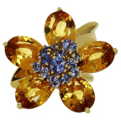 Van Cleef & Arpels Hawaii Citrine Blue Sapphire Yellow Gold Flower Ring