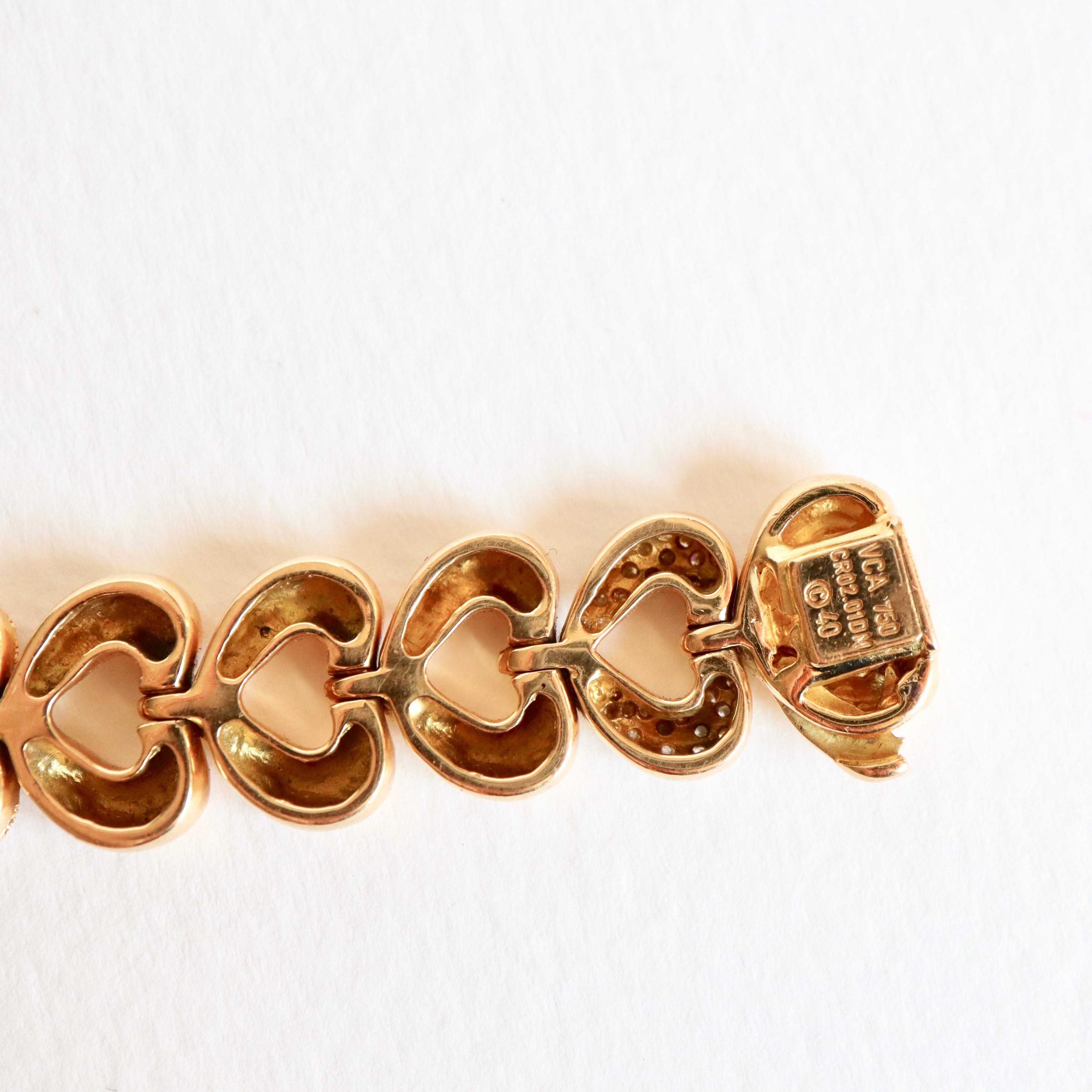 Van Cleef & Arpels Bracelet à maillons en forme de cœur en or 18 carats et diamants Pour femmes en vente