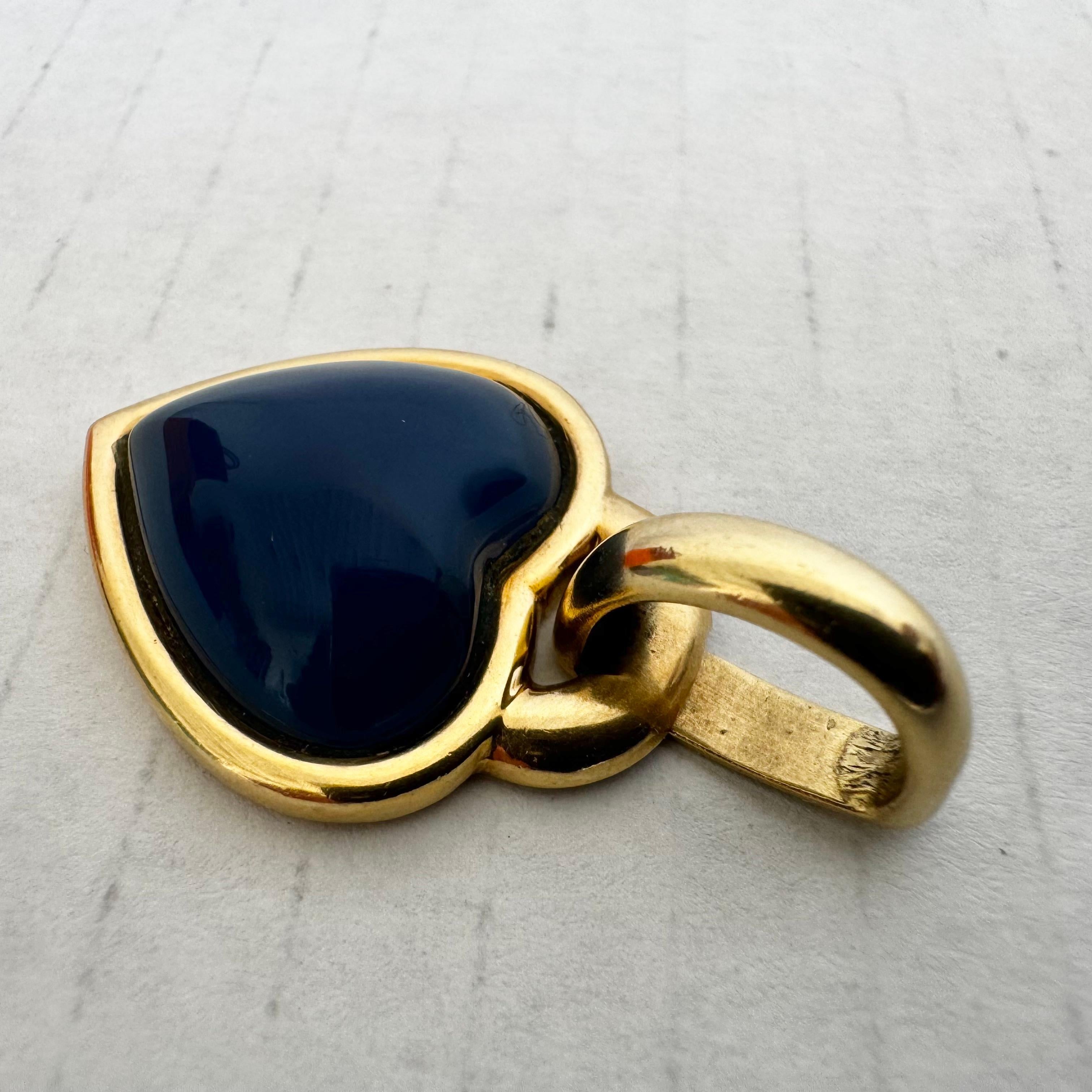  Van Cleef & Arpels Pendentif en forme de cœur, vers 1965 France Unisexe 