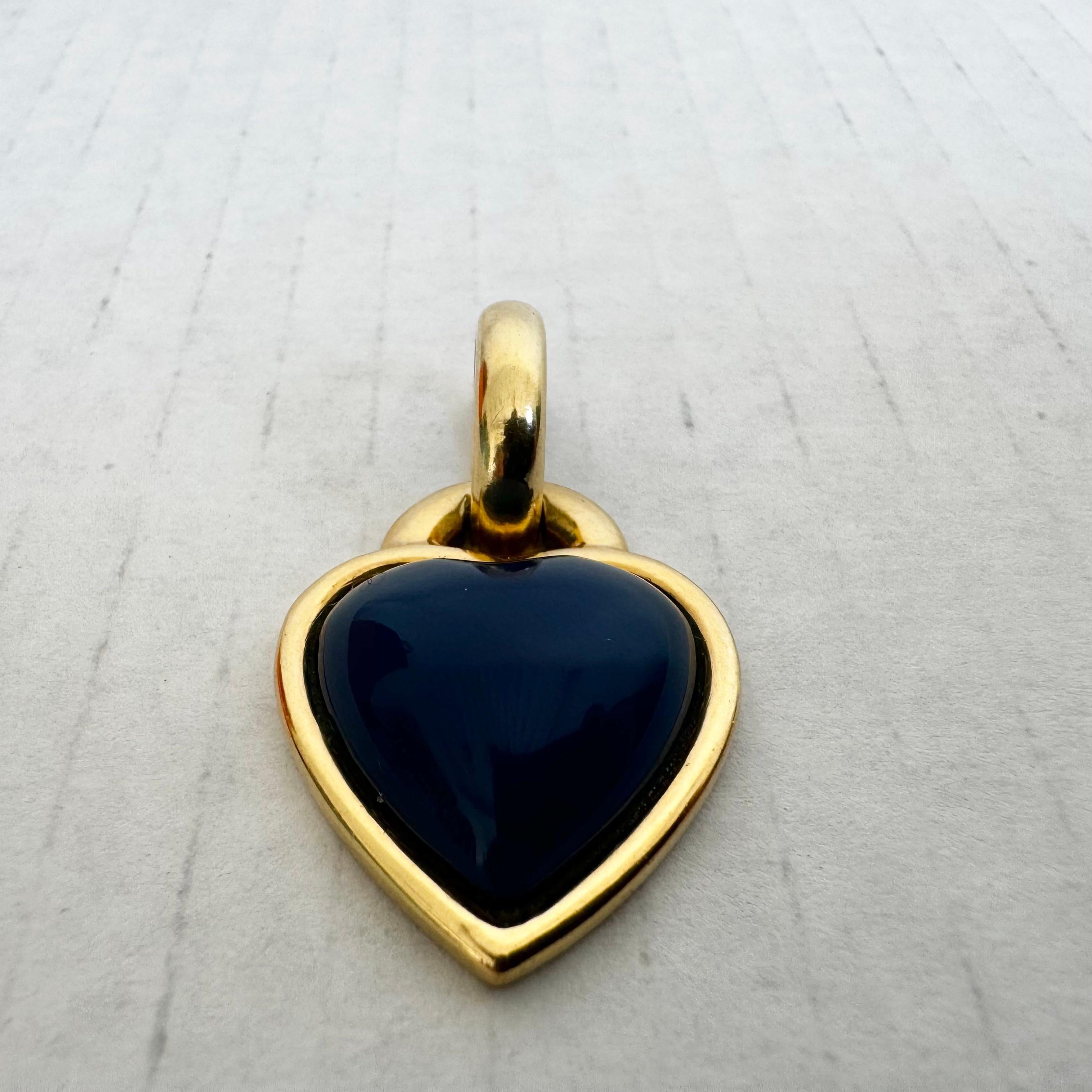 Van Cleef & Arpels Pendentif en forme de cœur, vers 1965 France 3
