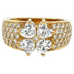 VAN CLEEF & ARPELS Bague en or avec diamants en forme de coeur