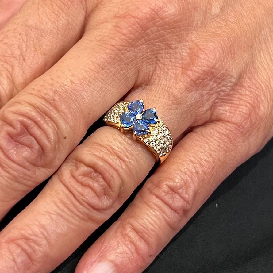 Van Cleef & Arpels Bague en or saphir diamant en forme de coeur Pour femmes en vente