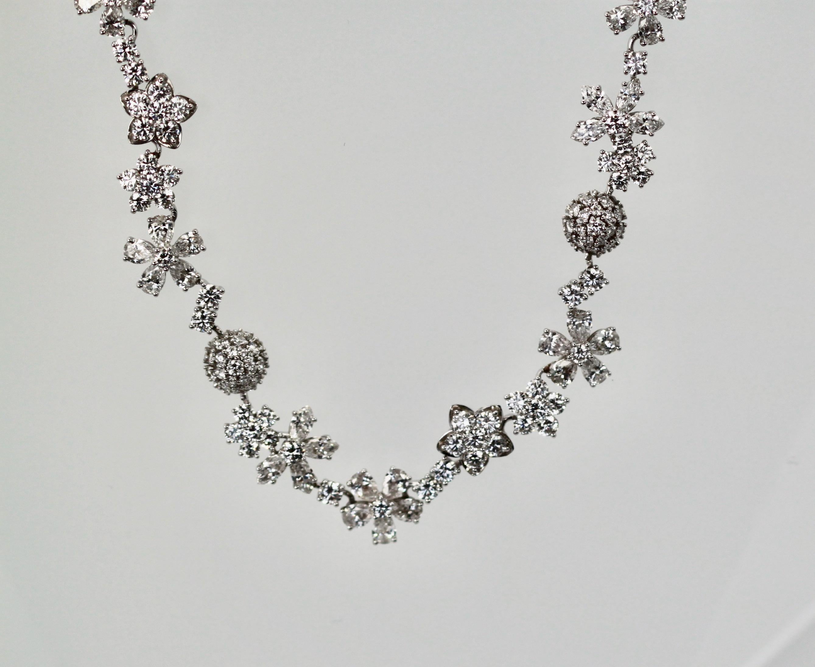 Modern Van Cleef & Arpels High Jewelry Folie des Pres Necklace 23.95 Carat