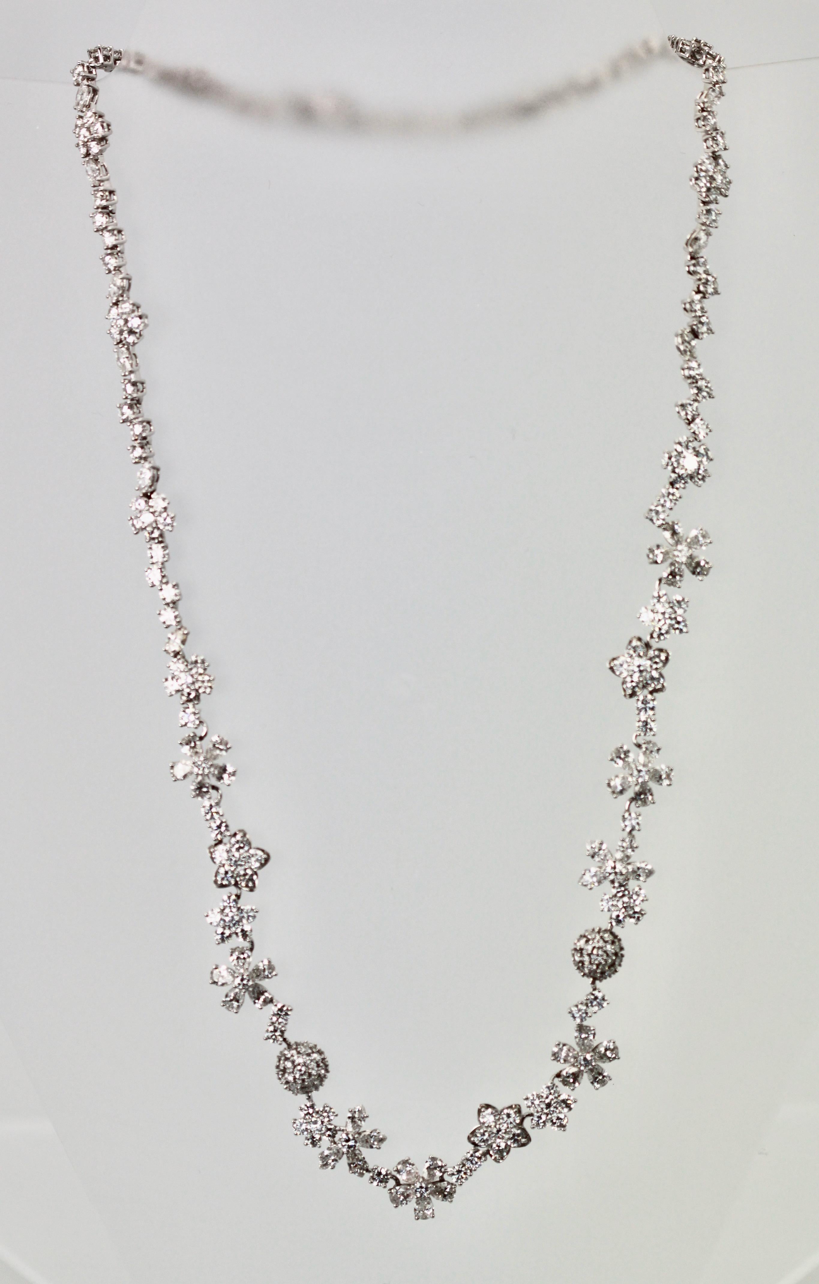 Mixed Cut Van Cleef & Arpels High Jewelry Folie des Pres Necklace 23.95 Carat