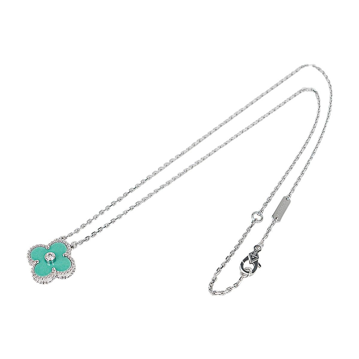 Van Cleef & Arpels Holiday 2022: Alhambra-Halskette mit Diamant-Anhänger 3