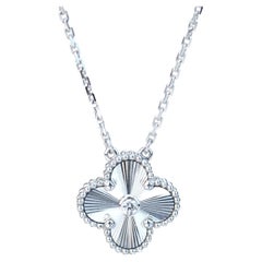 Van Cleef & Arpels Holiday Season 2020 Limited Edition Alhambra Pendant