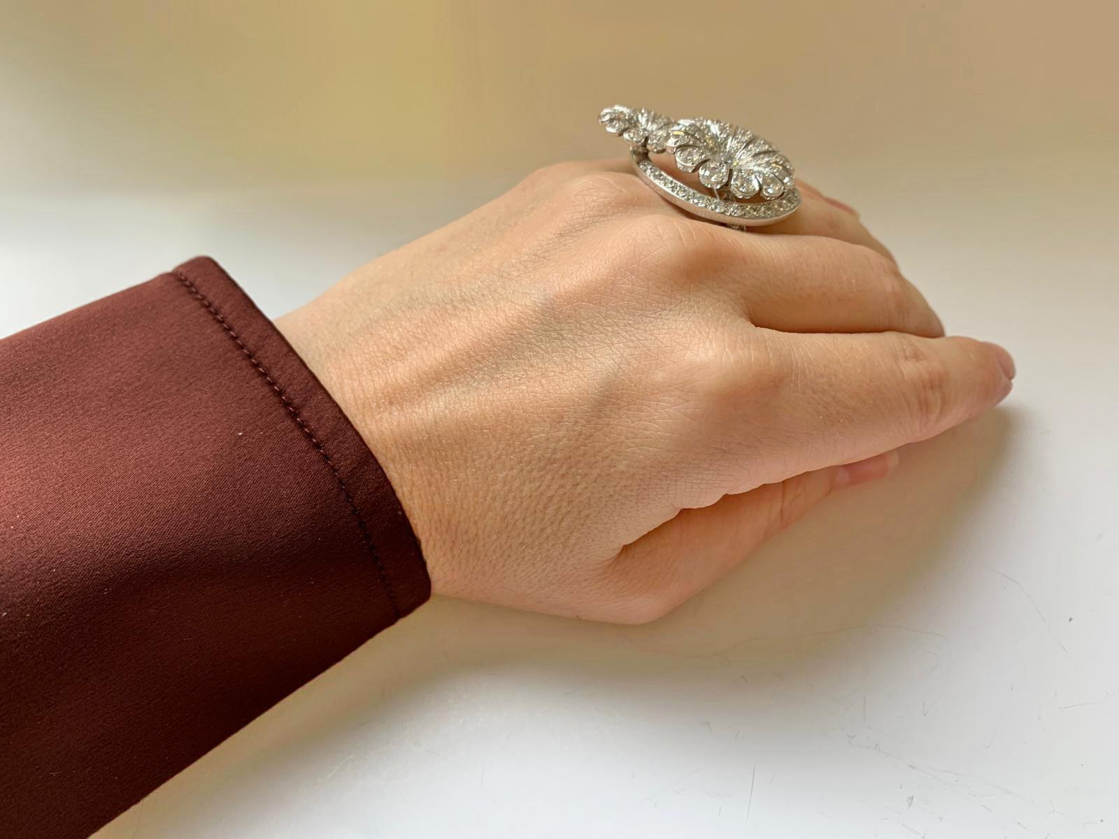 Van Cleef & Arpels Ile de la Cite Diamond Ring 1