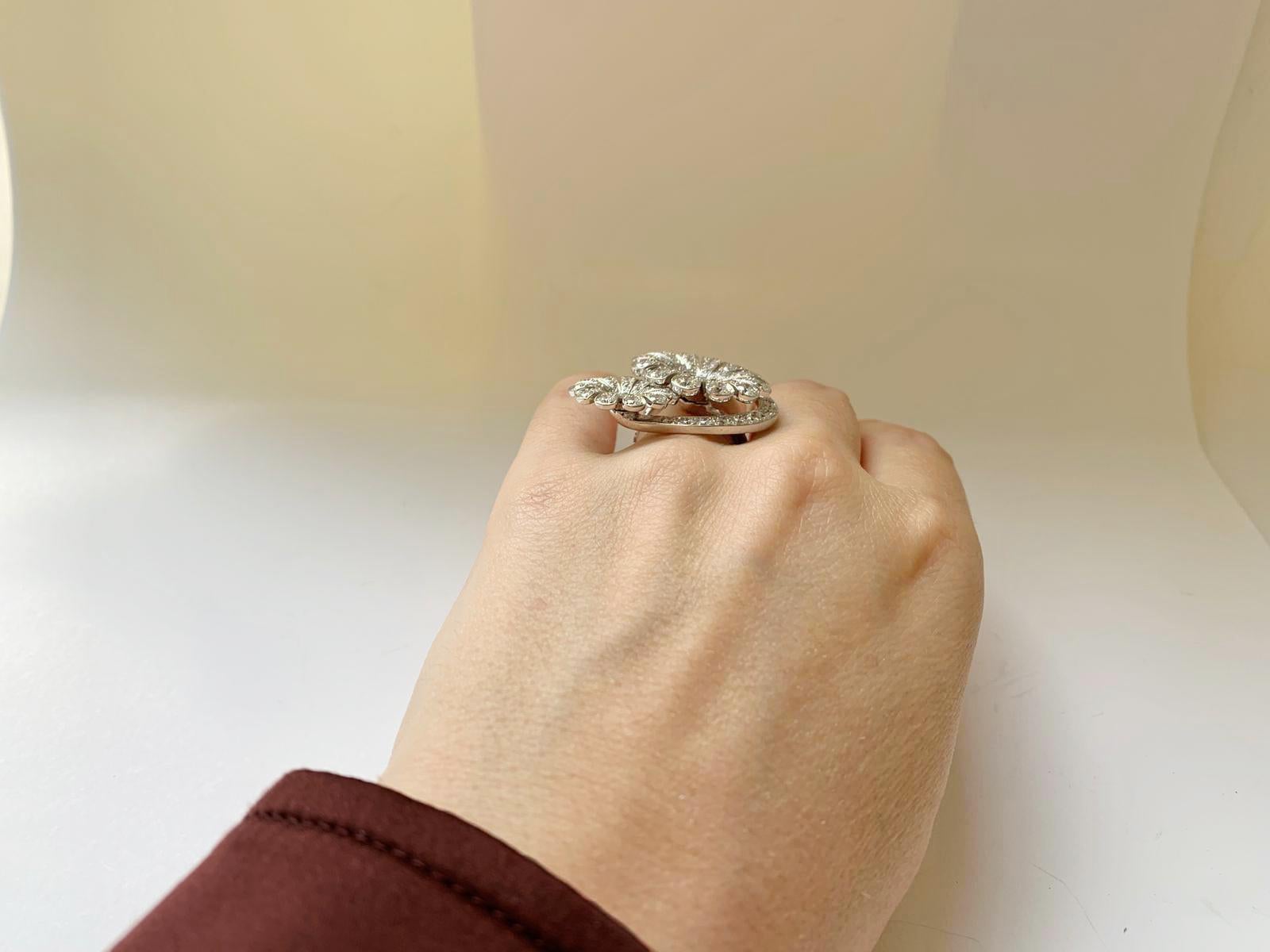 Van Cleef & Arpels Ile de la Cite Diamond Ring 2