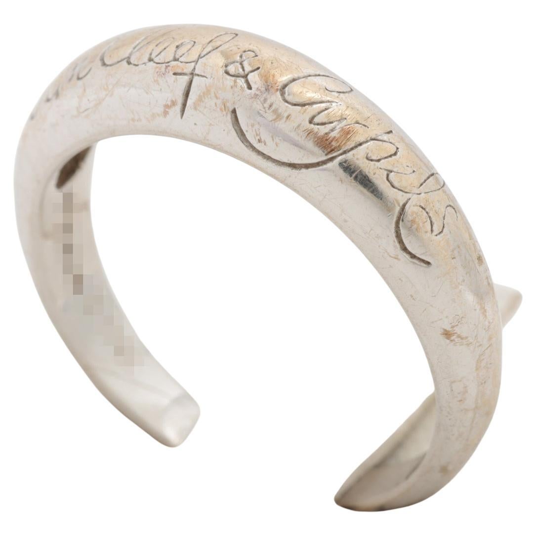 Van Cleef & Arpels Anello Infini Signature in oro bianco in vendita