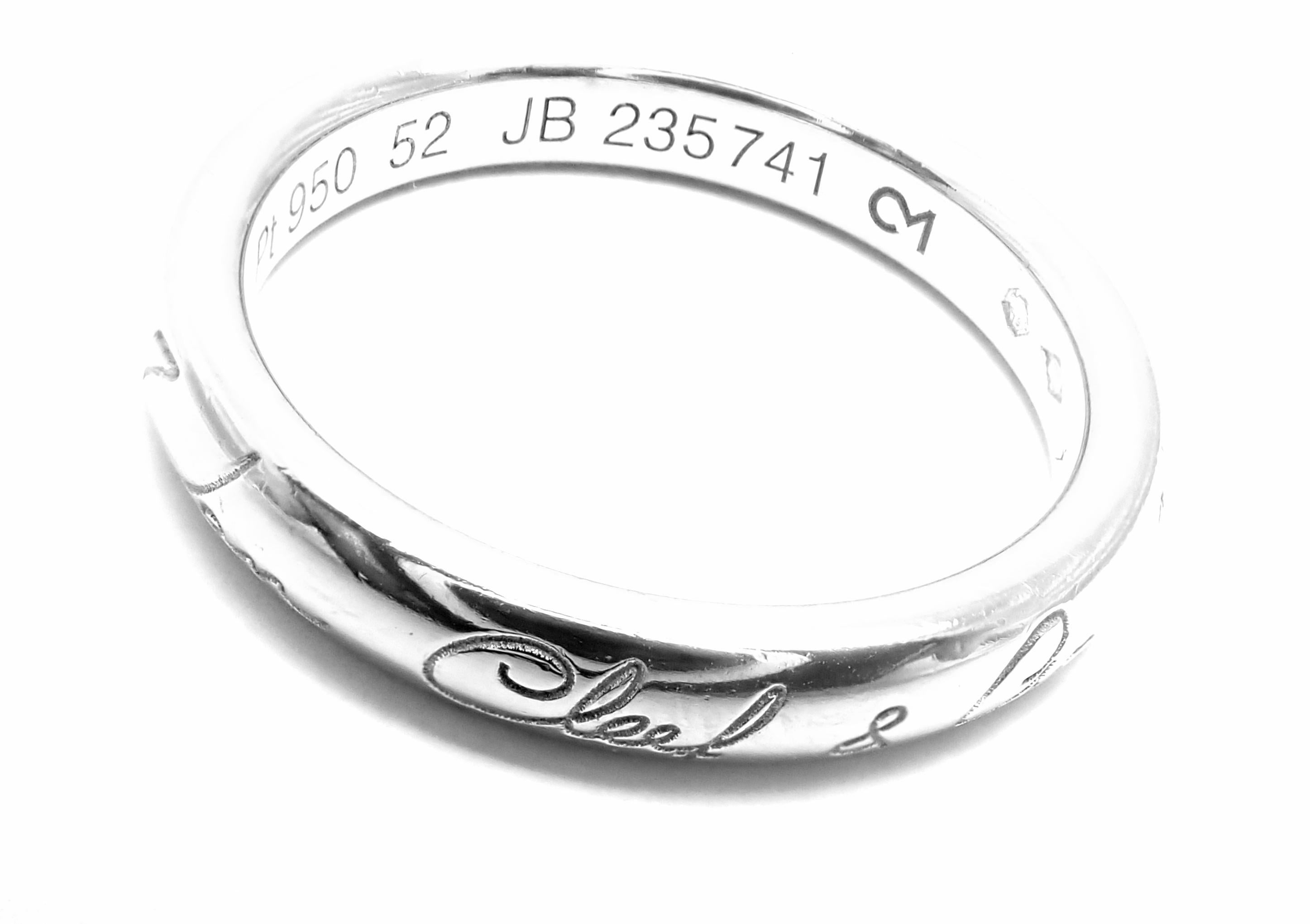 Van Cleef & Arpels Infini Signature Wedding Platinum Band Ring For Sale 1