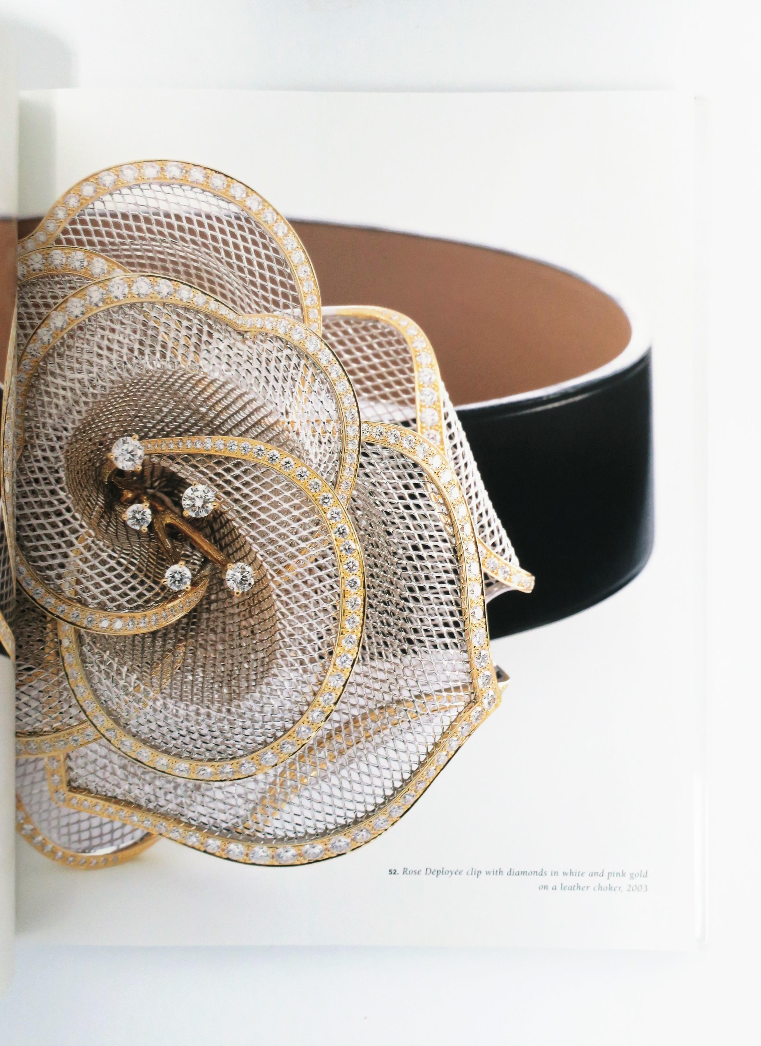 Van Cleef & Arpels Jewelry Coffee Table Book For Sale 7