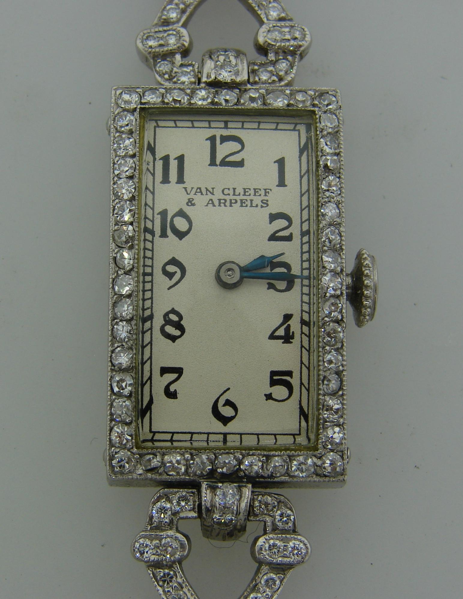 Van Cleef & Arpels Damen Art Deco Armbanduhr Platin Diamant Handaufzug im Angebot 5