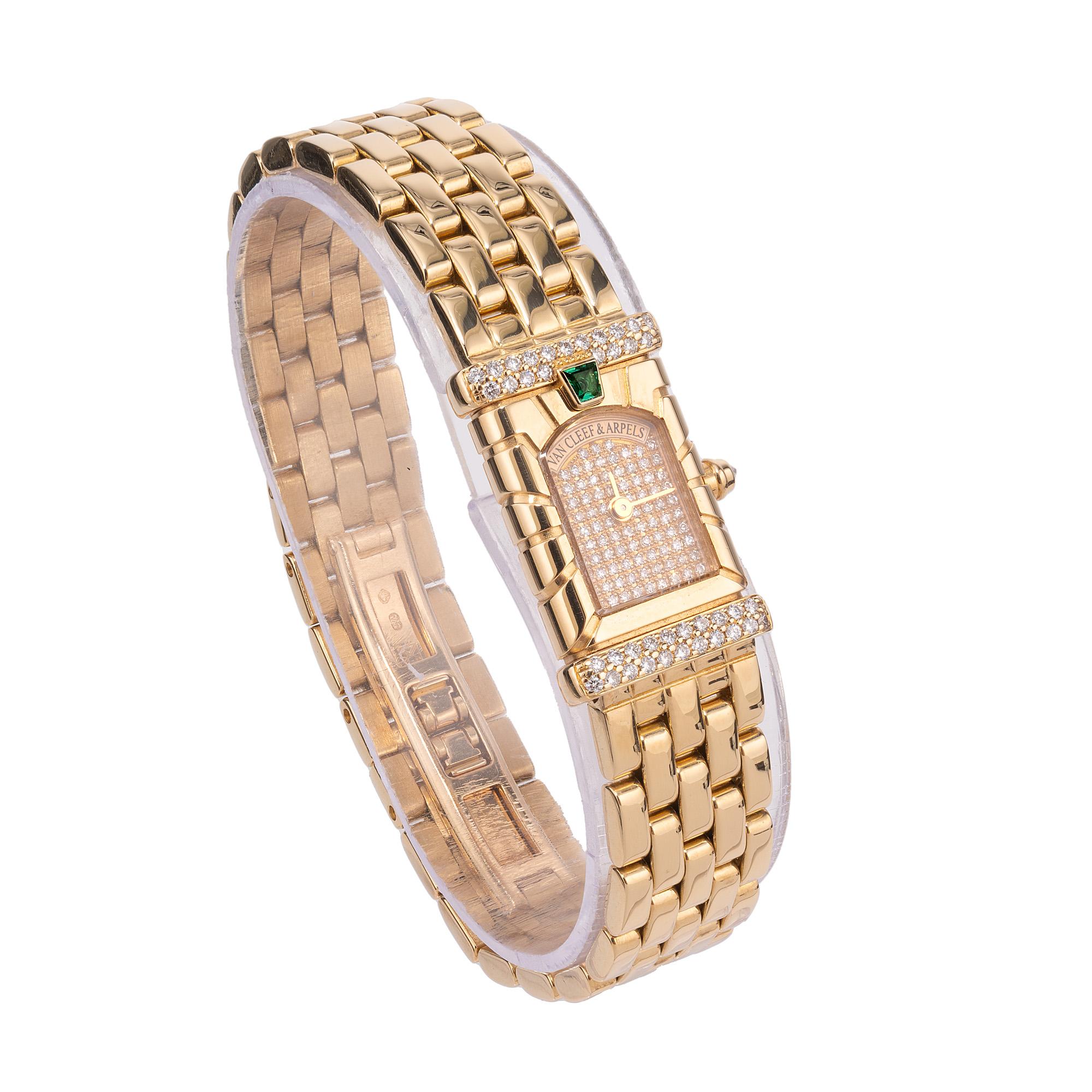 Round Cut Van Cleef & Arpels Ladies Diamond Emerald Yellow Gold Wristwatch For Sale