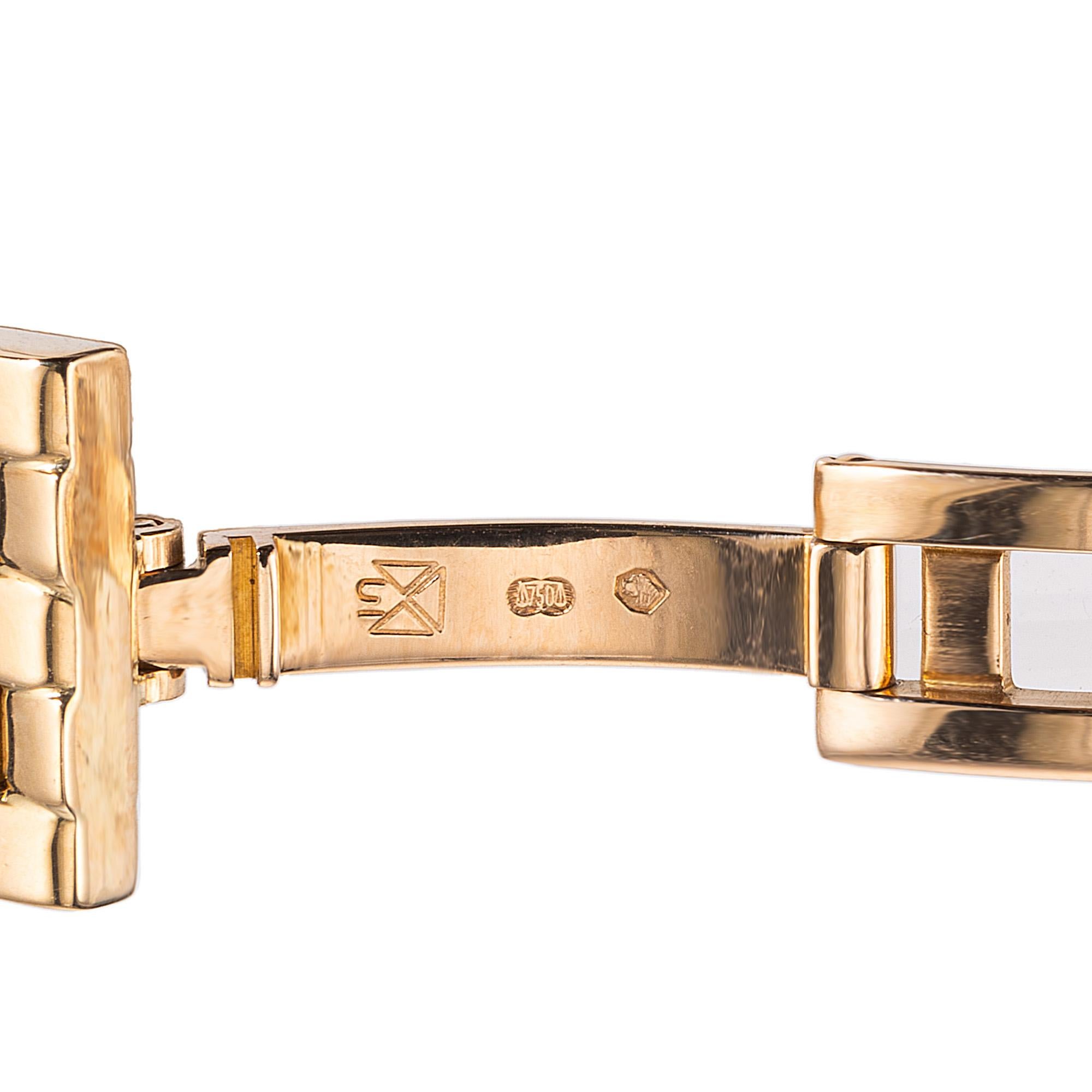 Women's Van Cleef & Arpels Ladies Diamond Emerald Yellow Gold Wristwatch For Sale