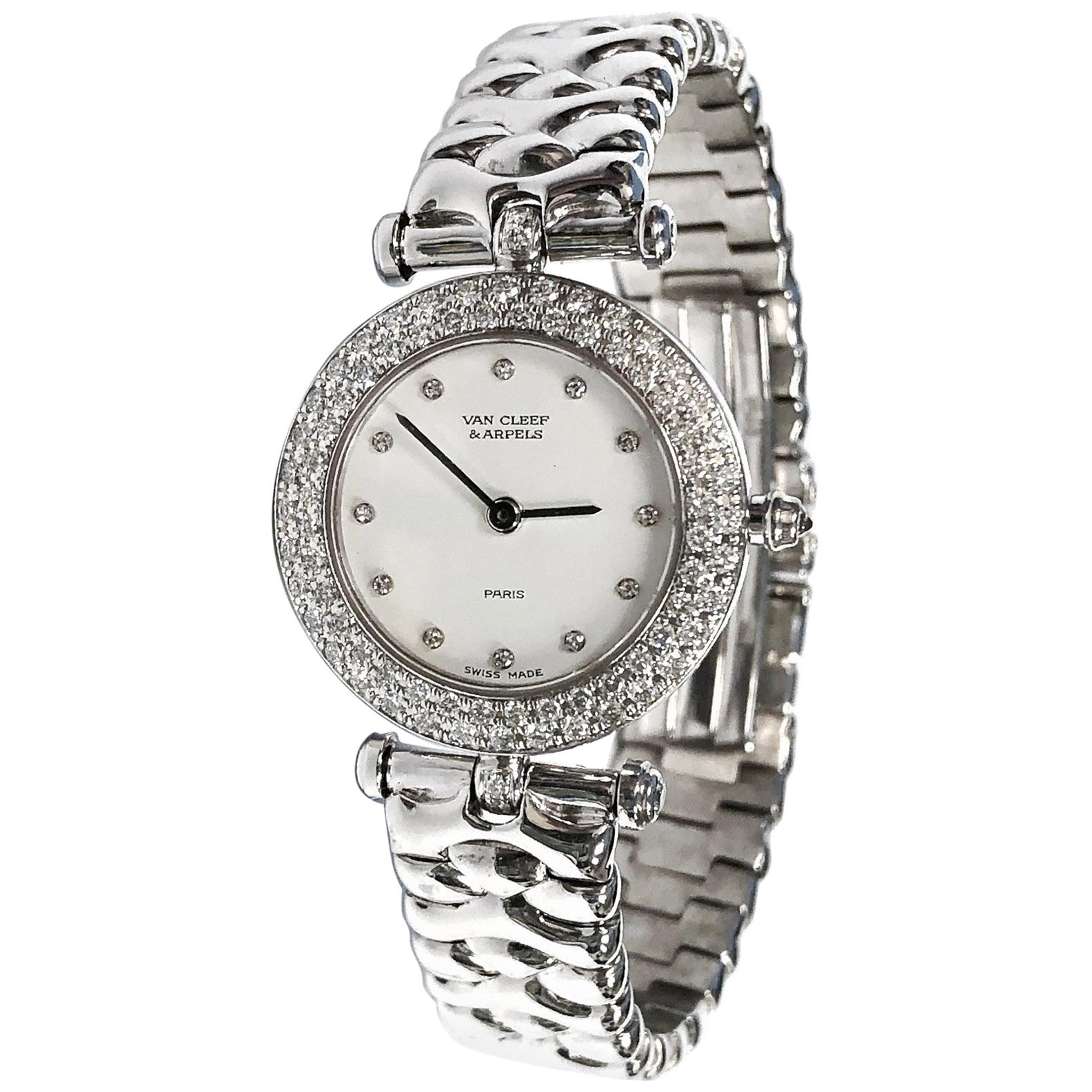 Van Cleef & Arpels Ladies white gold Diamond Bezel Classique quartz Wristwatch