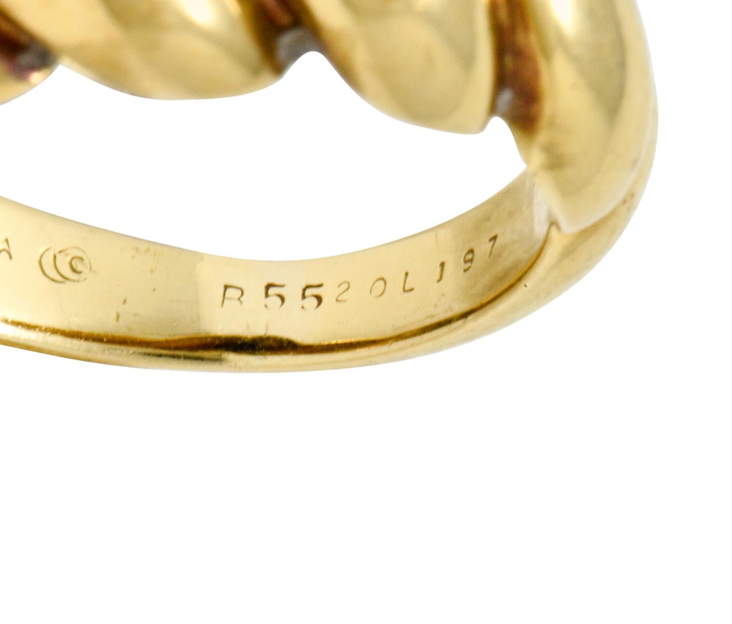 Women's or Men's Van Cleef & Arpels Lapis Cabochon 18 Karat Gold Twisted Band Ring